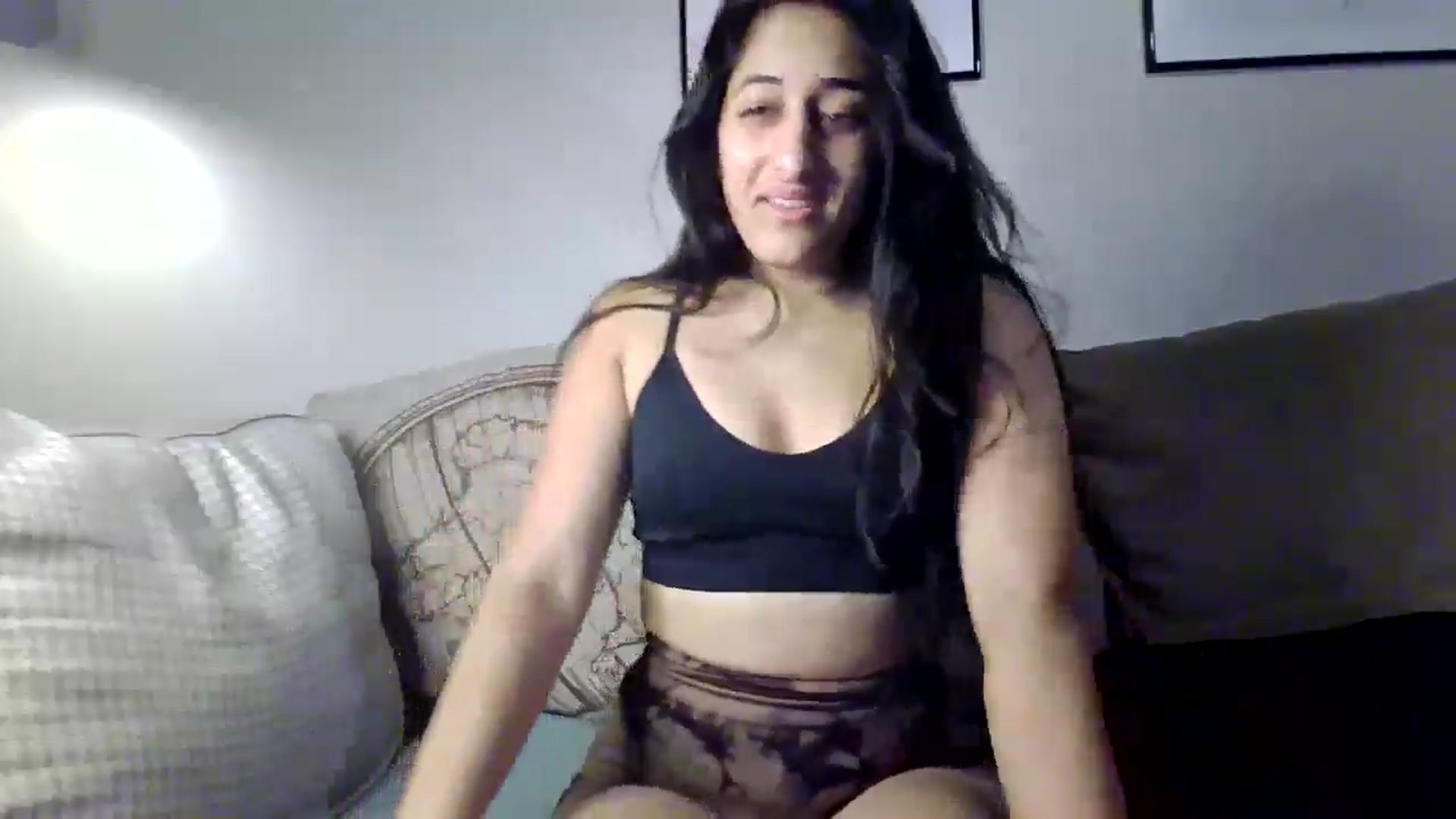 Gallery image thumbnail from Ameeraxo's myfreecams stream on, 08/03/2025, 23:10 image 13 of 20
