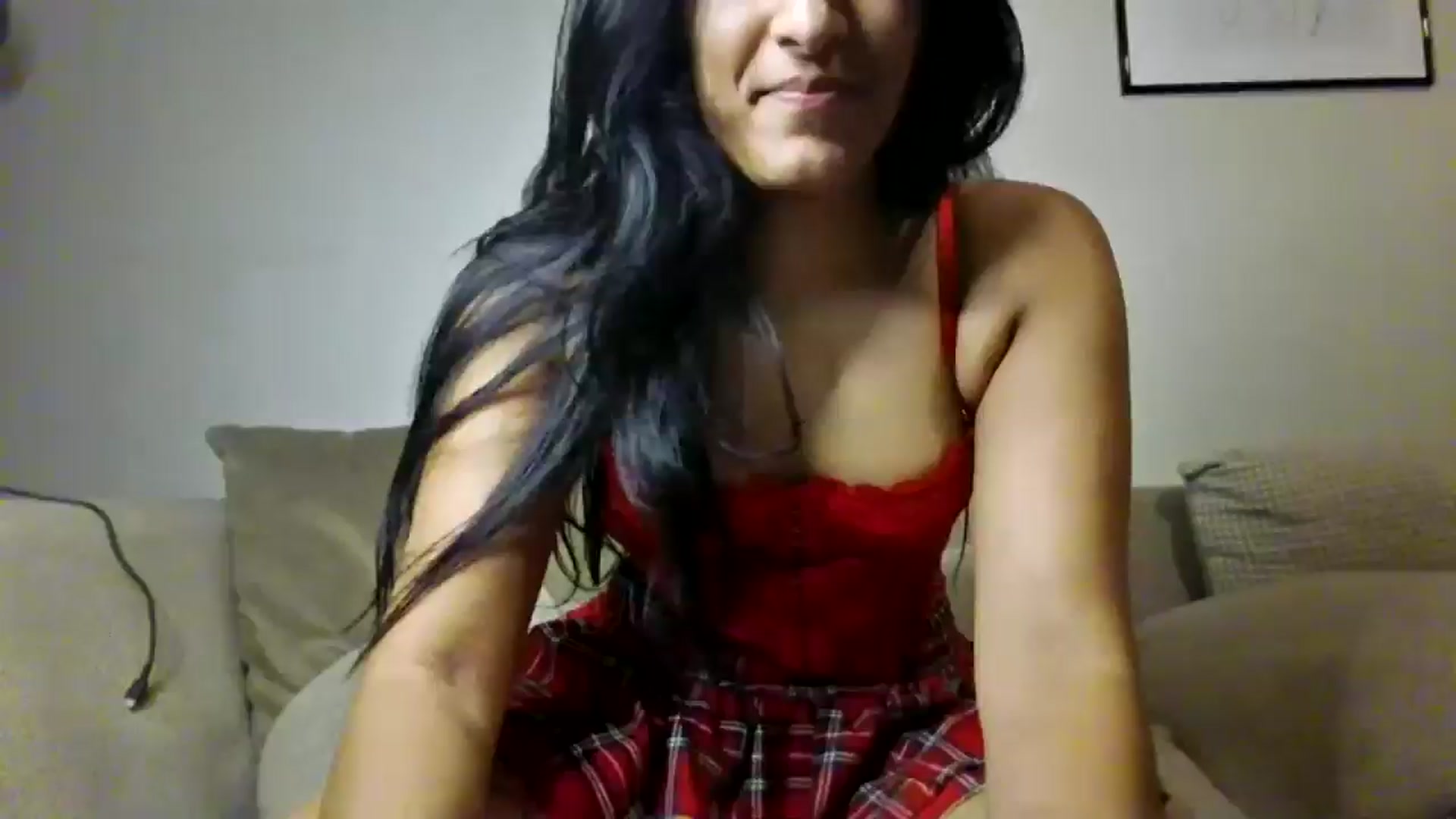 Gallery image thumbnail from Ameeraxo's myfreecams stream on, 08/07/2025, 21:29 image 1 of 20