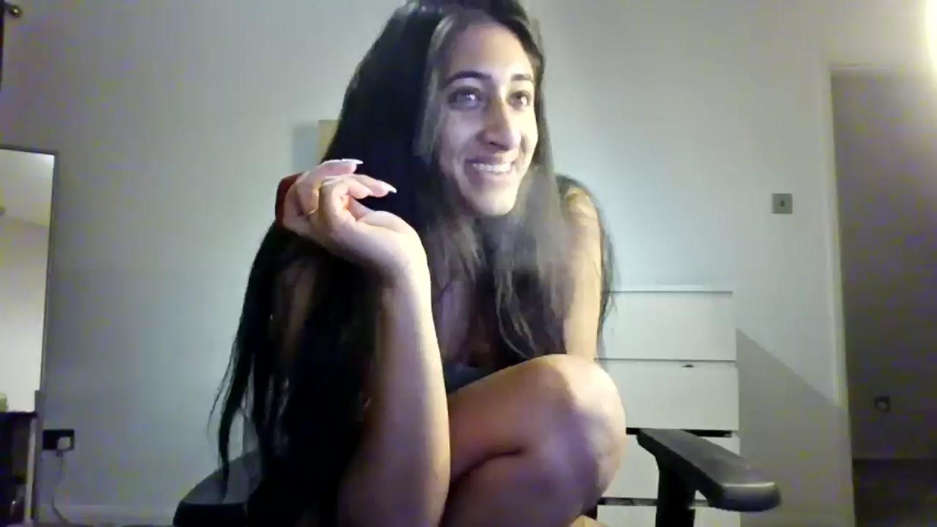 Gallery image thumbnail from Ameeraxo's myfreecams stream on, 08/08/2025, 23:35 image 7 of 20