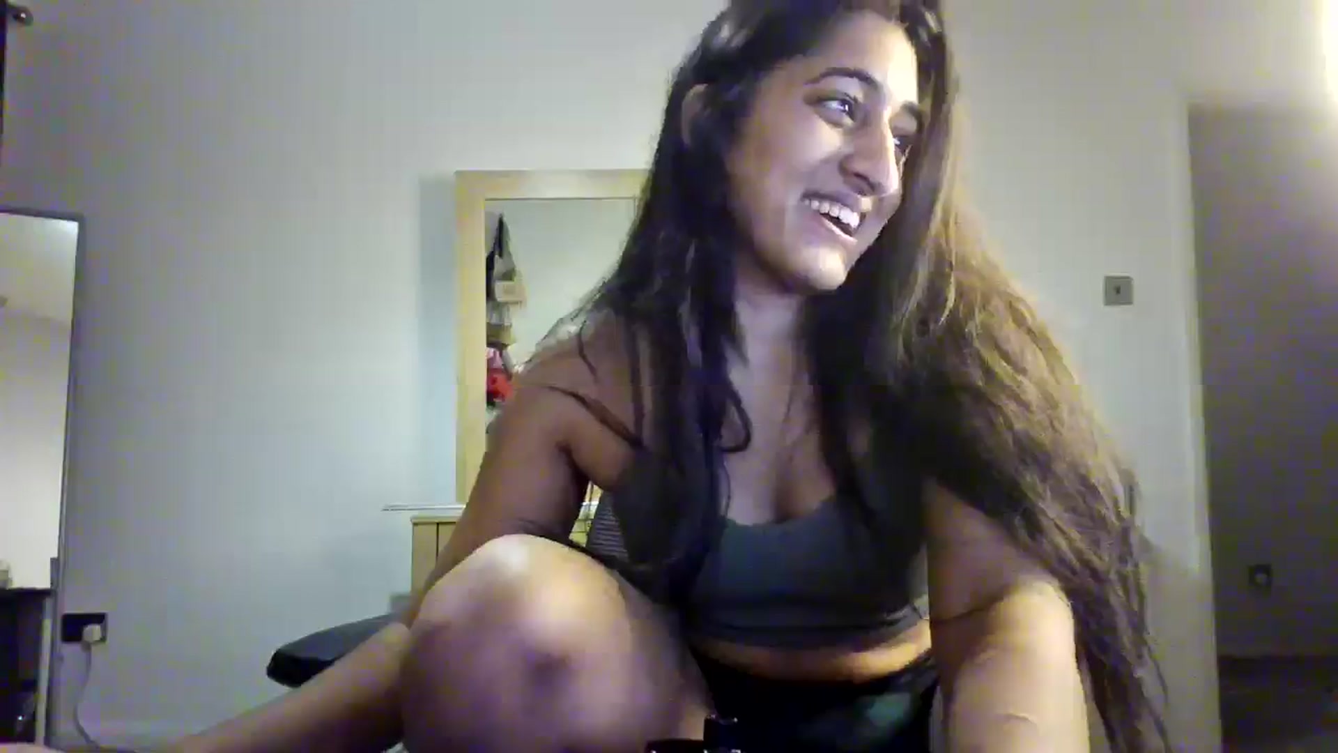 Gallery image thumbnail from Ameeraxo's myfreecams stream on, 08/08/2025, 23:35 image 17 of 20