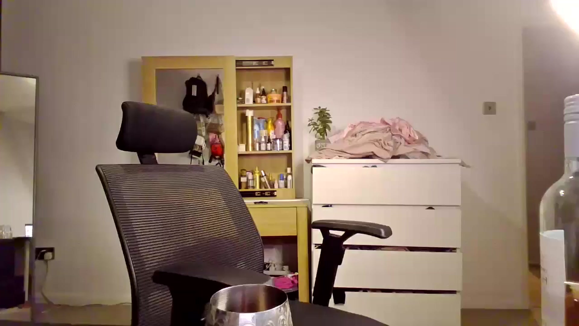 Gallery image thumbnail from Ameeraxo's myfreecams stream on, 08/15/2025, 24:20 image 1 of 20