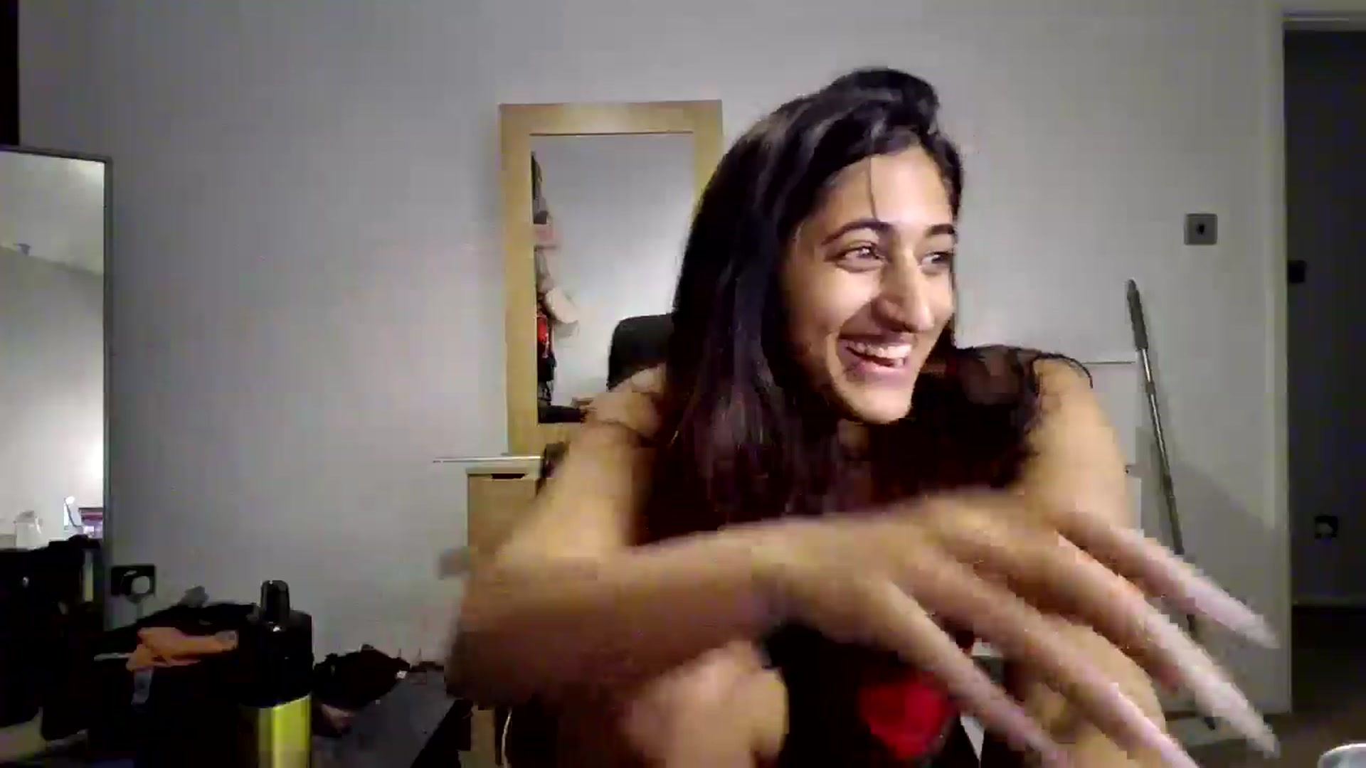 Gallery image thumbnail from Ameeraxo's myfreecams stream on, 08/28/2025, 02:44 image 5 of 20