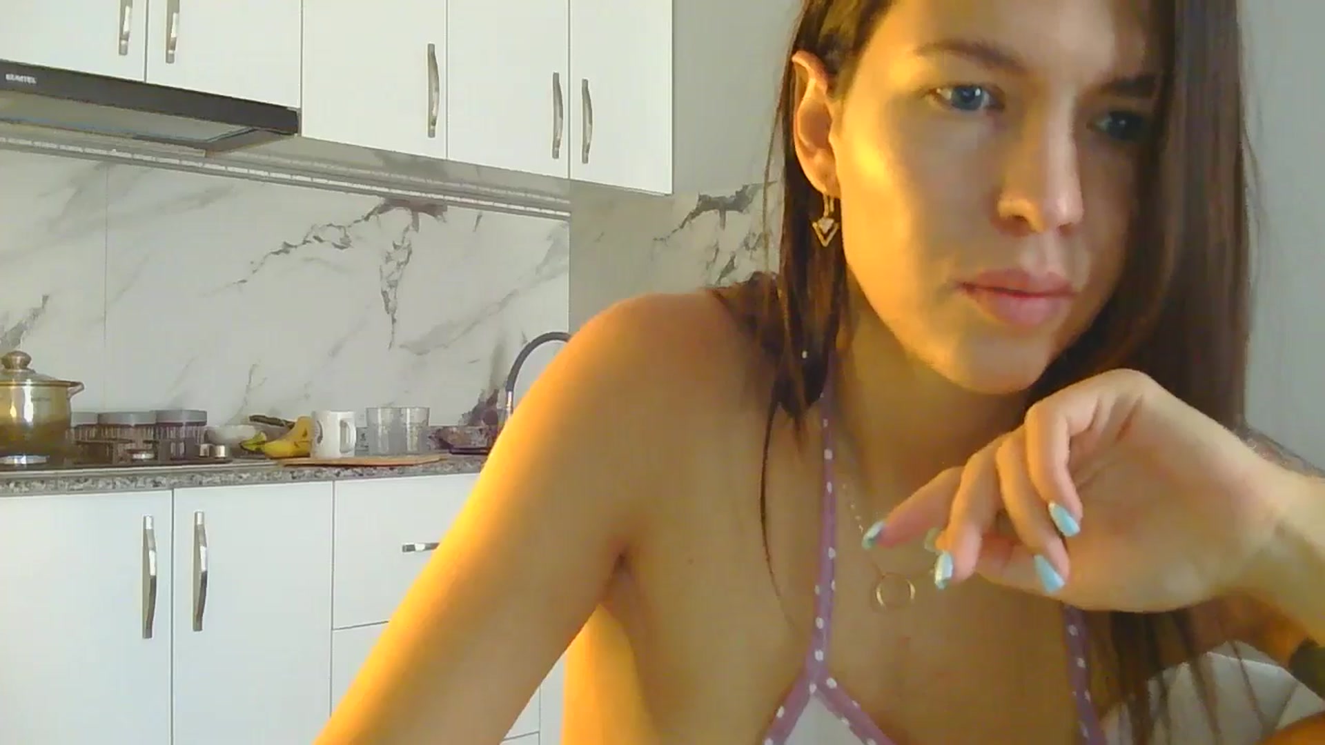Gallery image thumbnail from Ameli's myfreecams stream on, 08/20/2024, 11:45 image 11 of 20