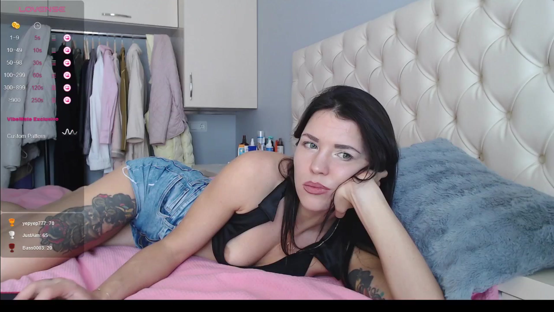Gallery image thumbnail from Ameli's myfreecams stream on, 03/10/2025, 10:15 image 9 of 20