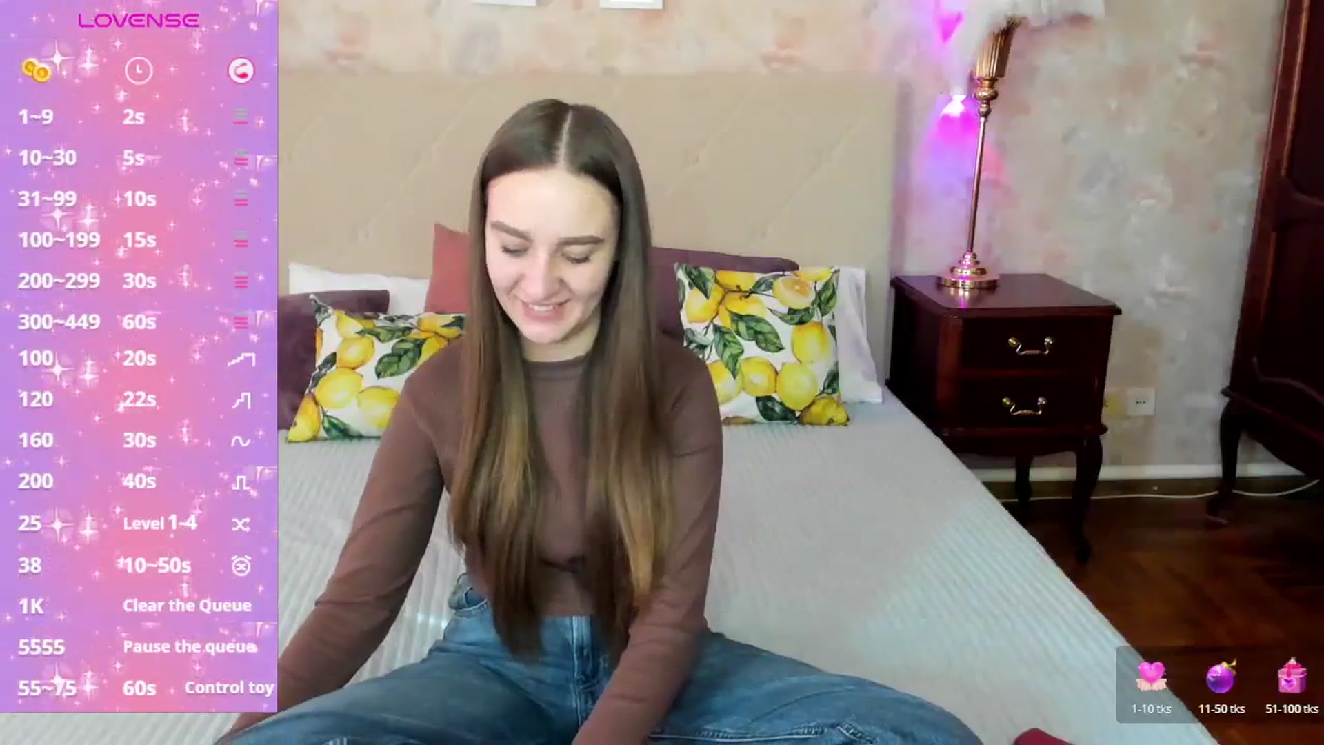 Gallery image thumbnail from AmeliGoldy's myfreecams stream on, 11/14/2025, 11:23 image 13 of 20