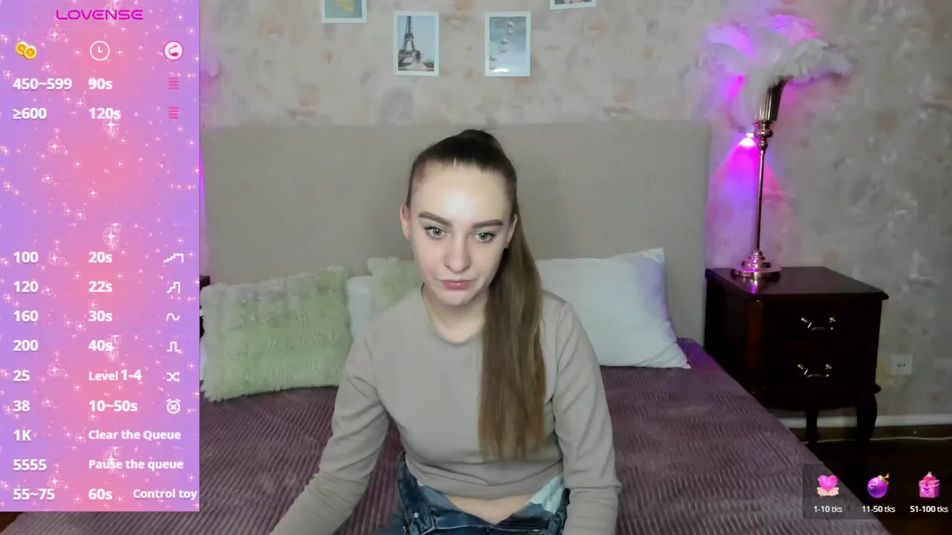 Gallery image thumbnail from AmeliGoldy's myfreecams stream on, 11/18/2025, 10:38 image 16 of 20