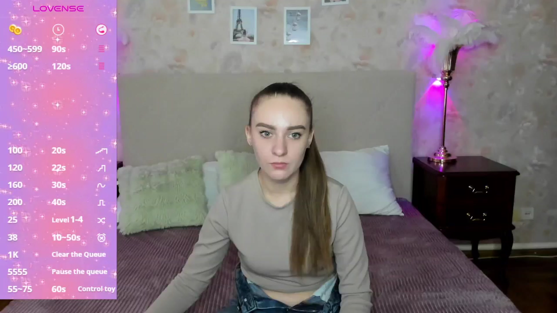 Gallery image thumbnail from AmeliGoldy's myfreecams stream on, 11/18/2025, 10:38 image 17 of 20
