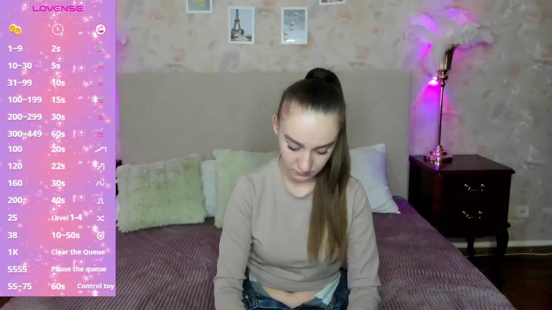 Gallery image thumbnail from AmeliGoldy's myfreecams stream on, 11/18/2025, 10:38 image 19 of 20