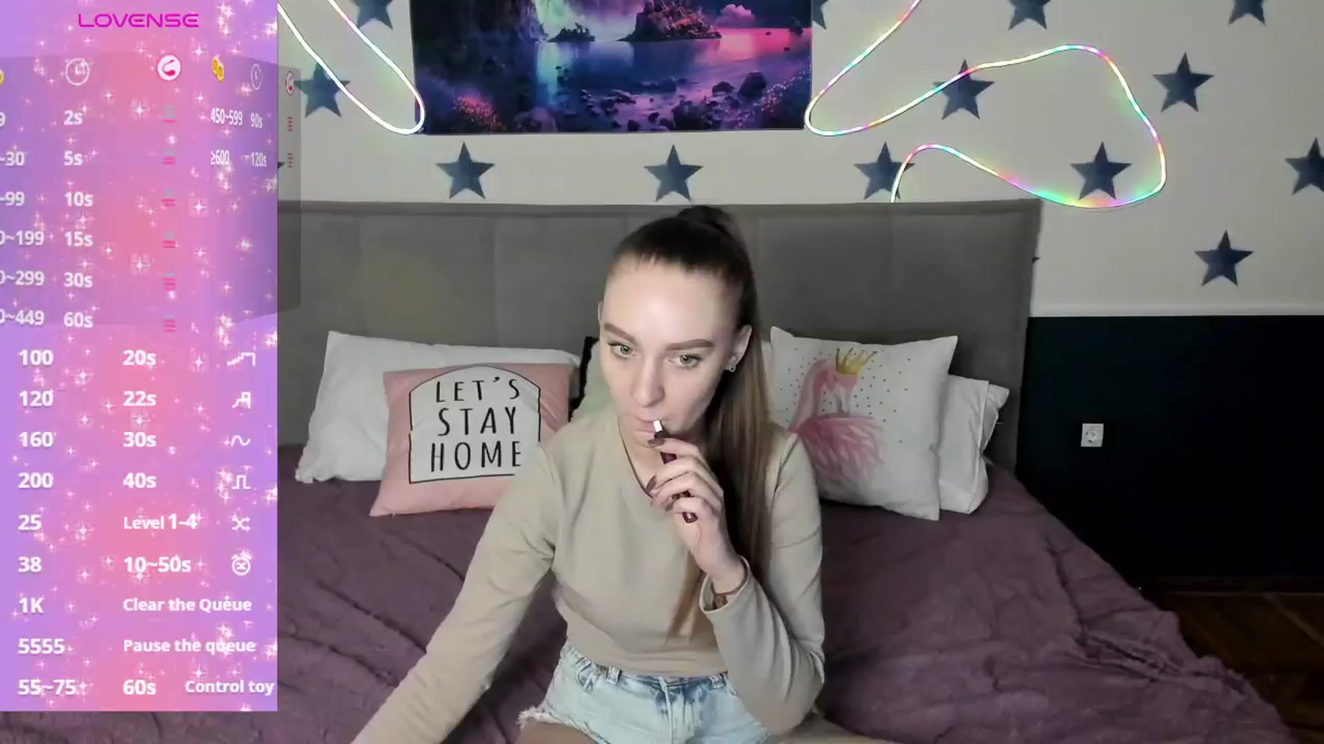 Gallery image thumbnail from AmeliGoldy's myfreecams stream on, 11/19/2025, 13:02 image 17 of 20