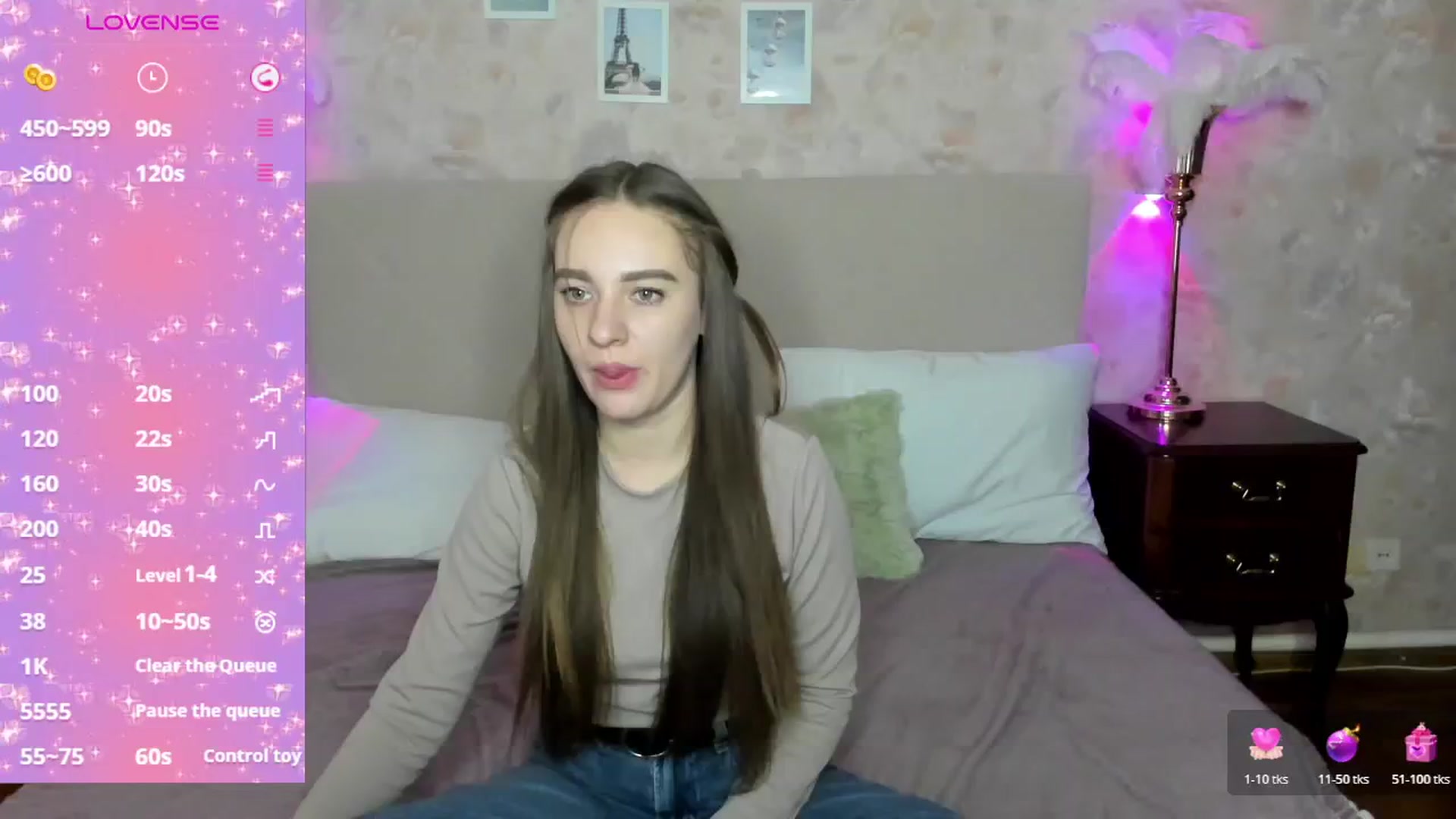 Gallery image thumbnail from AmeliGoldy's myfreecams stream on, 11/24/2025, 11:59 image 17 of 20