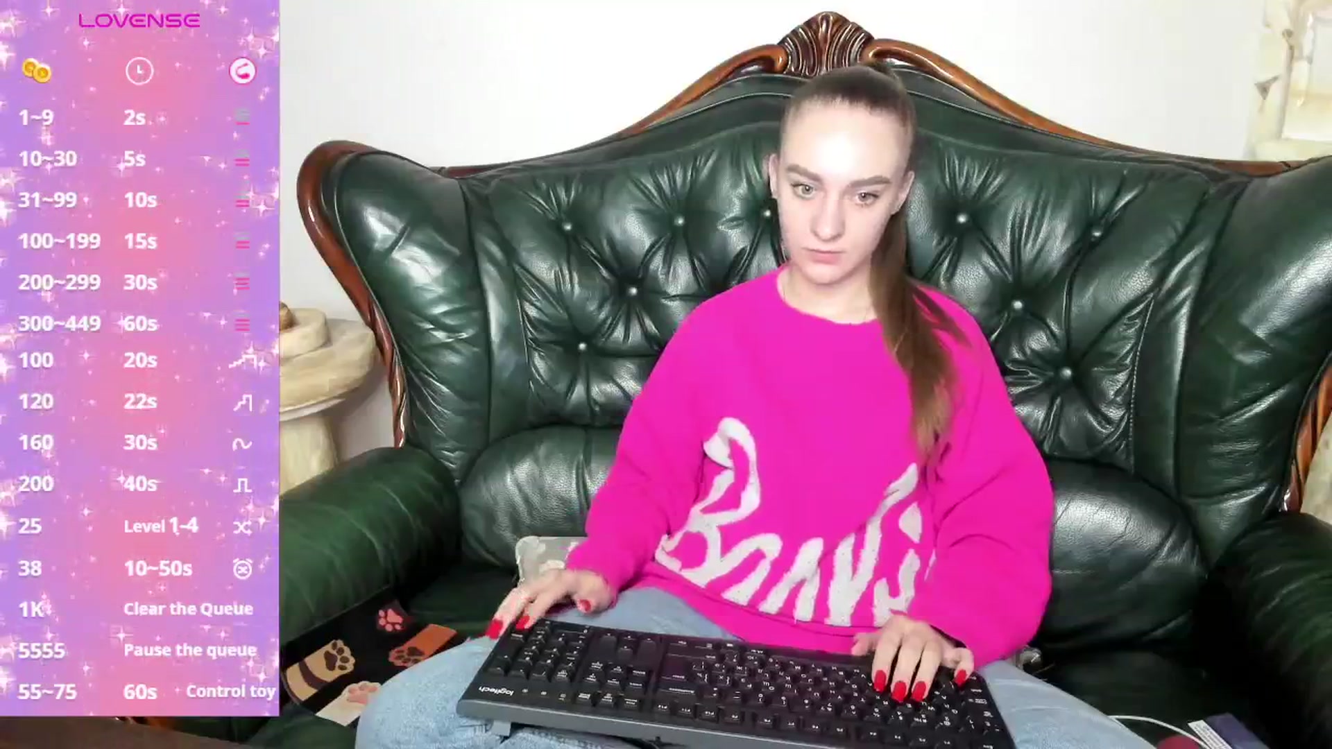 Gallery image thumbnail from AmeliGoldy's myfreecams stream on, 12/04/2025, 12:18 image 18 of 20