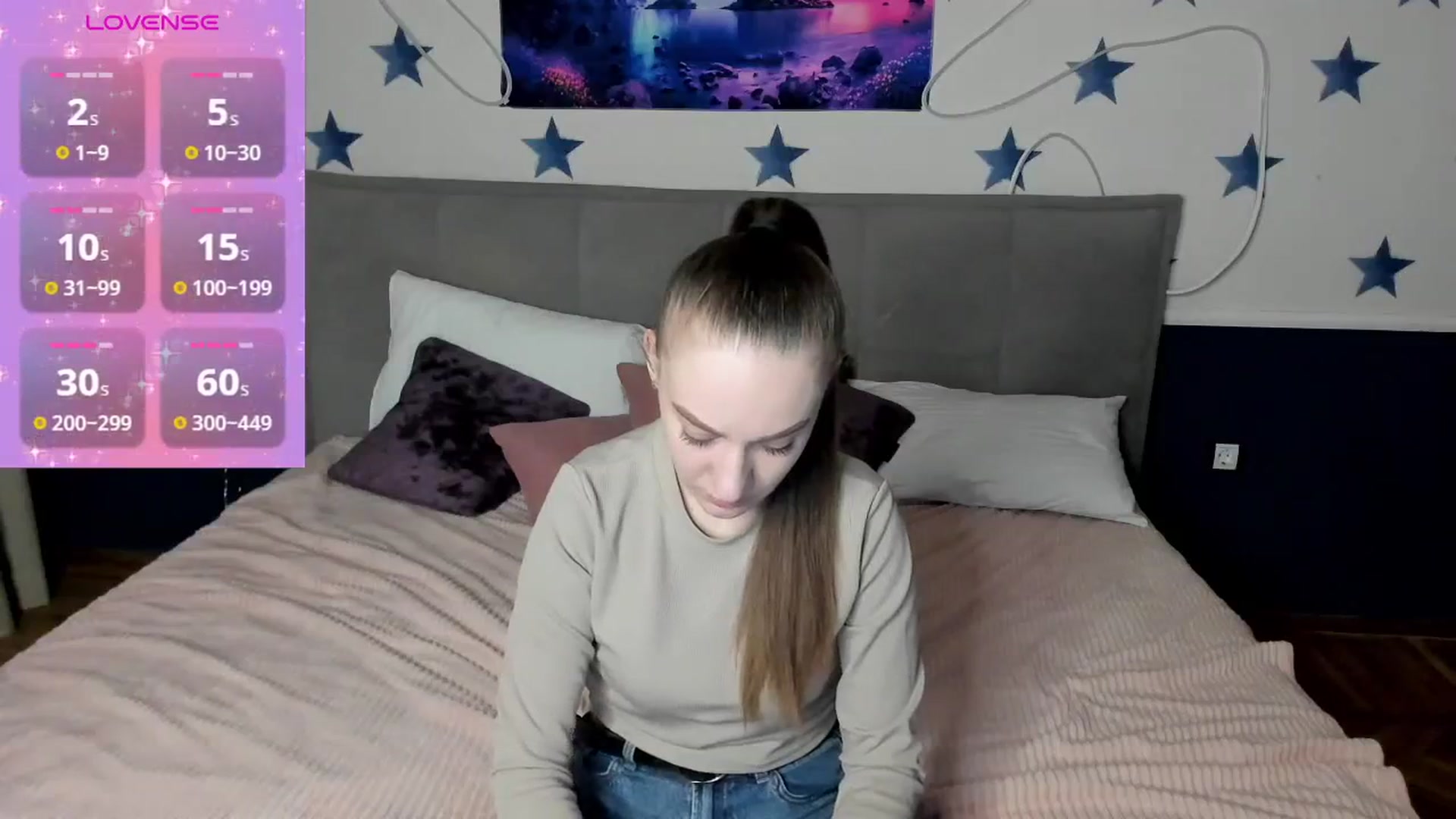 Gallery image thumbnail from AmeliGoldy's myfreecams stream on, 12/09/2025, 12:10 image 17 of 20