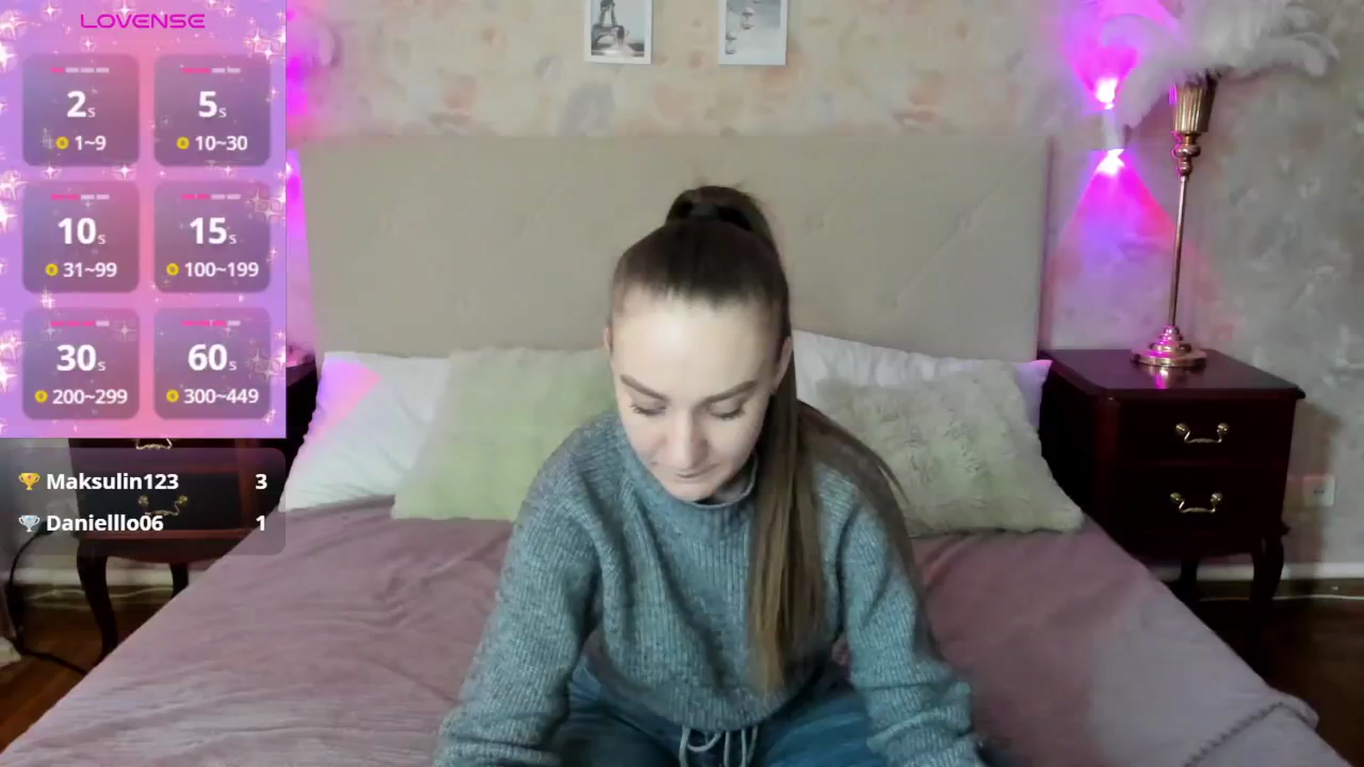 Gallery image thumbnail from AmeliGoldy's myfreecams stream on, 12/12/2025, 12:16 image 5 of 20