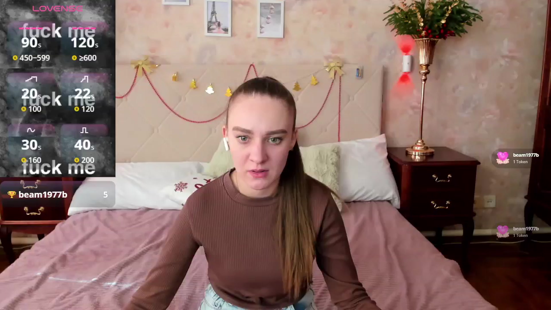 Gallery image thumbnail from AmeliGoldy's myfreecams stream on, 12/25/2025, 11:18 image 15 of 20