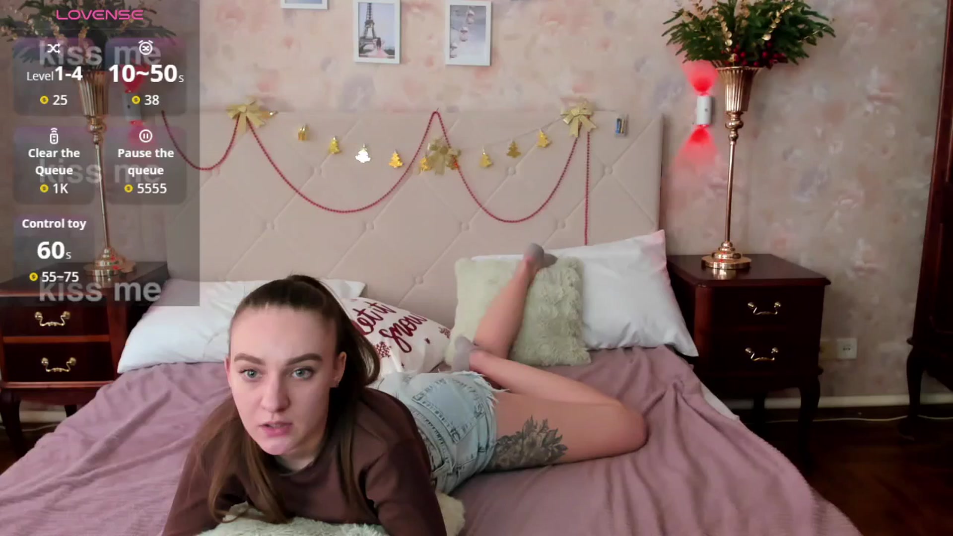 Gallery image thumbnail from AmeliGoldy's myfreecams stream on, 12/25/2025, 12:38 image 10 of 20