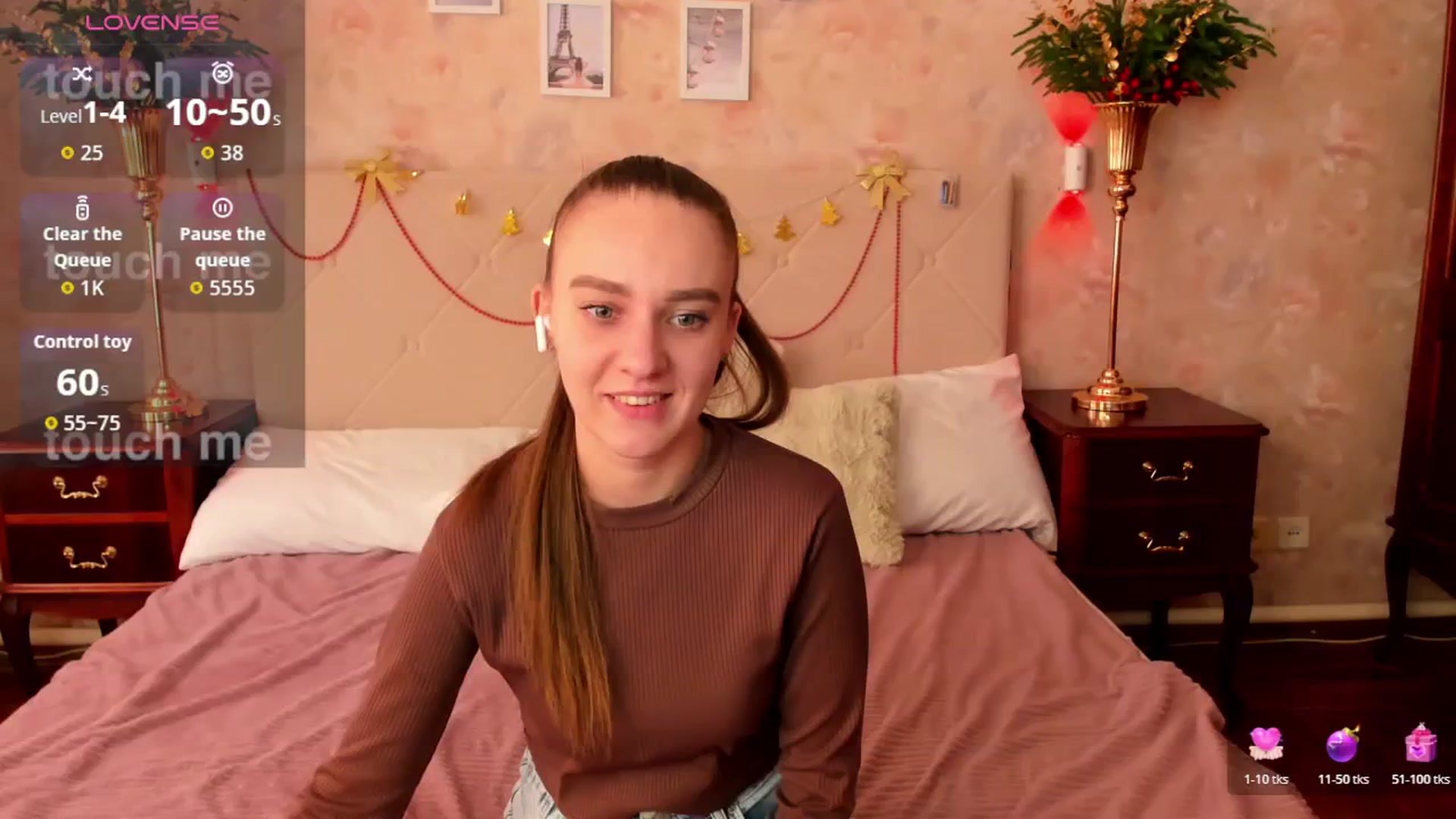 Gallery image thumbnail from AmeliGoldy's myfreecams stream on, 12/25/2025, 12:38 image 2 of 20
