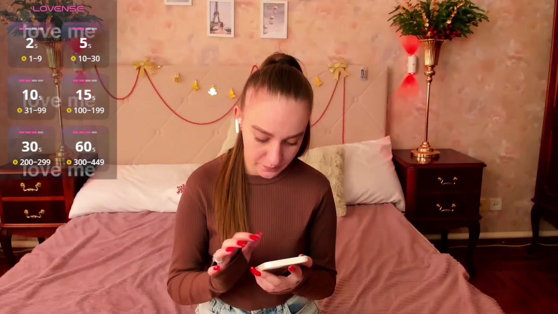Gallery image thumbnail from AmeliGoldy's myfreecams stream on, 12/25/2025, 12:38 image 3 of 20
