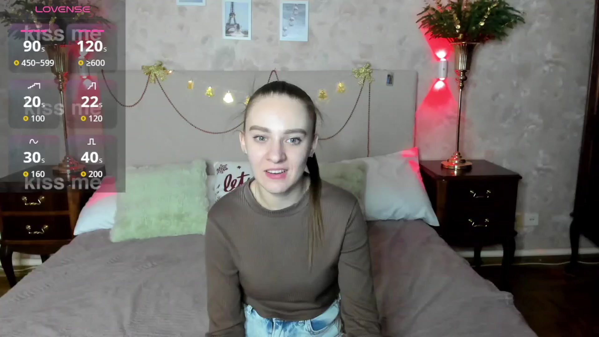 Gallery image thumbnail from AmeliGoldy's myfreecams stream on, 12/25/2025, 14:23 image 14 of 20