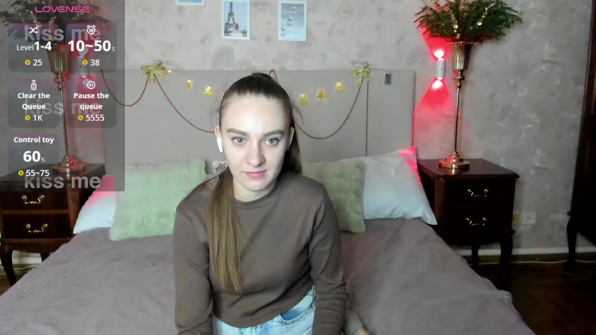 Gallery image thumbnail from AmeliGoldy's myfreecams stream on, 12/25/2025, 14:23 image 2 of 20