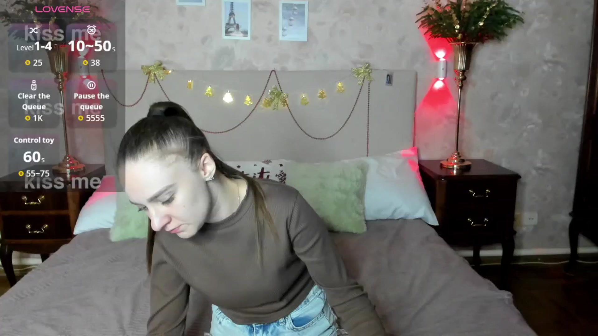 Gallery image thumbnail from AmeliGoldy's myfreecams stream on, 12/25/2025, 14:23 image 13 of 20