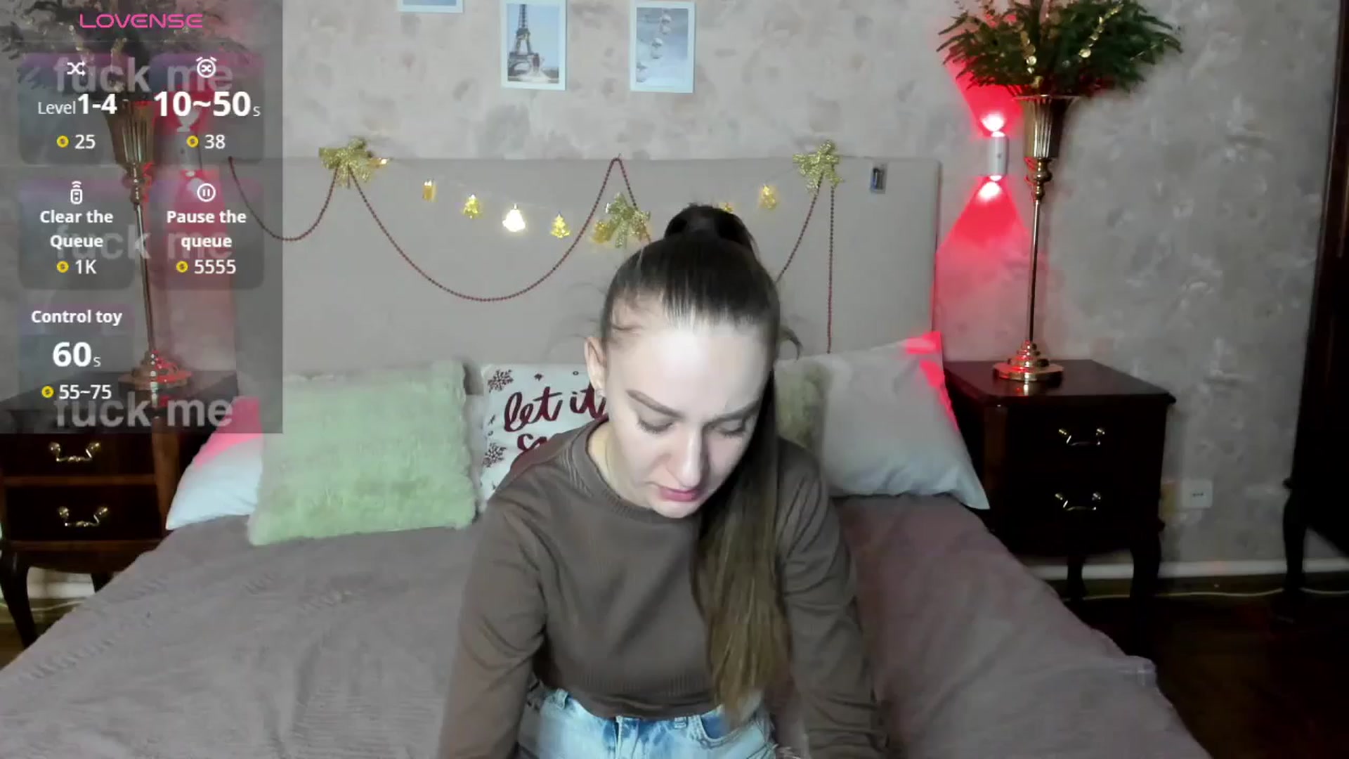 Gallery image thumbnail from AmeliGoldy's myfreecams stream on, 12/25/2025, 14:23 image 17 of 20
