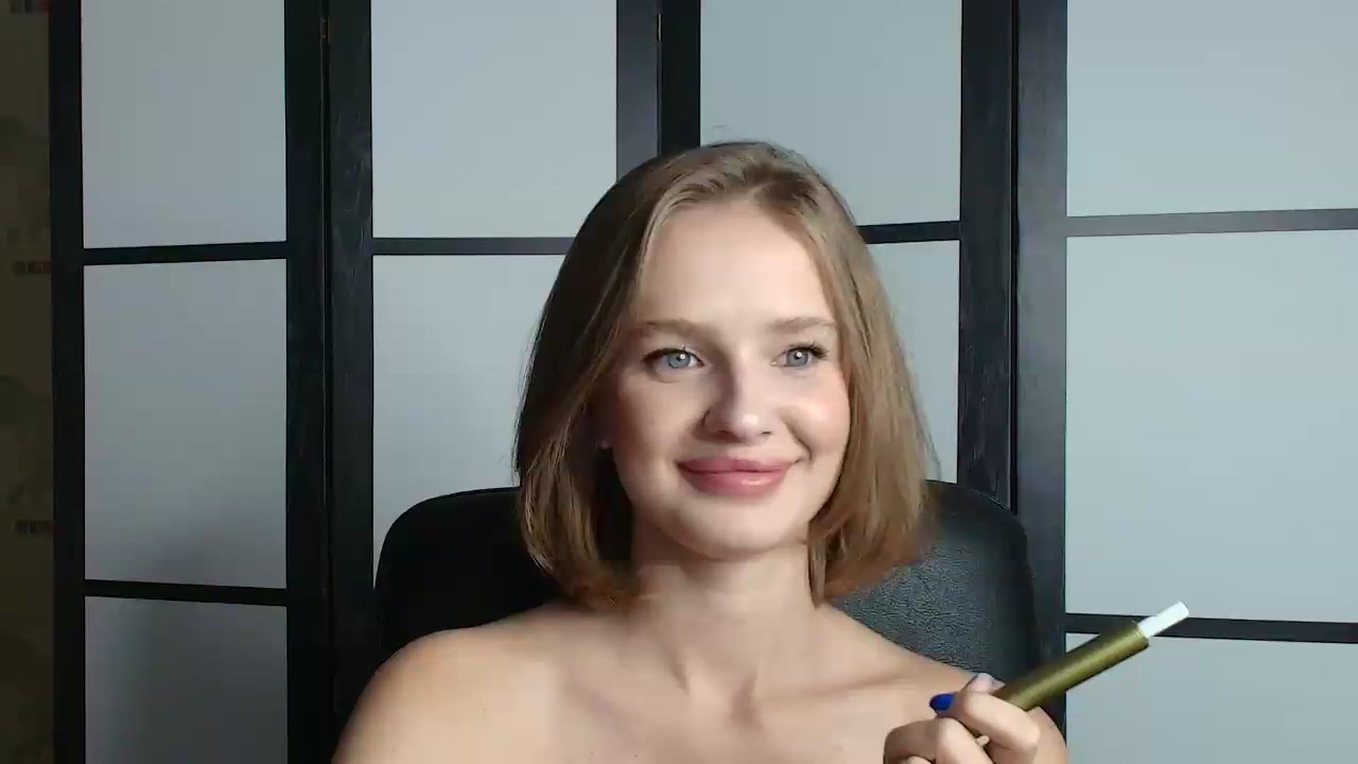 Gallery image thumbnail from Ameli_lil's myfreecams stream on, 08/05/2026, 09:34 image 3 of 20
