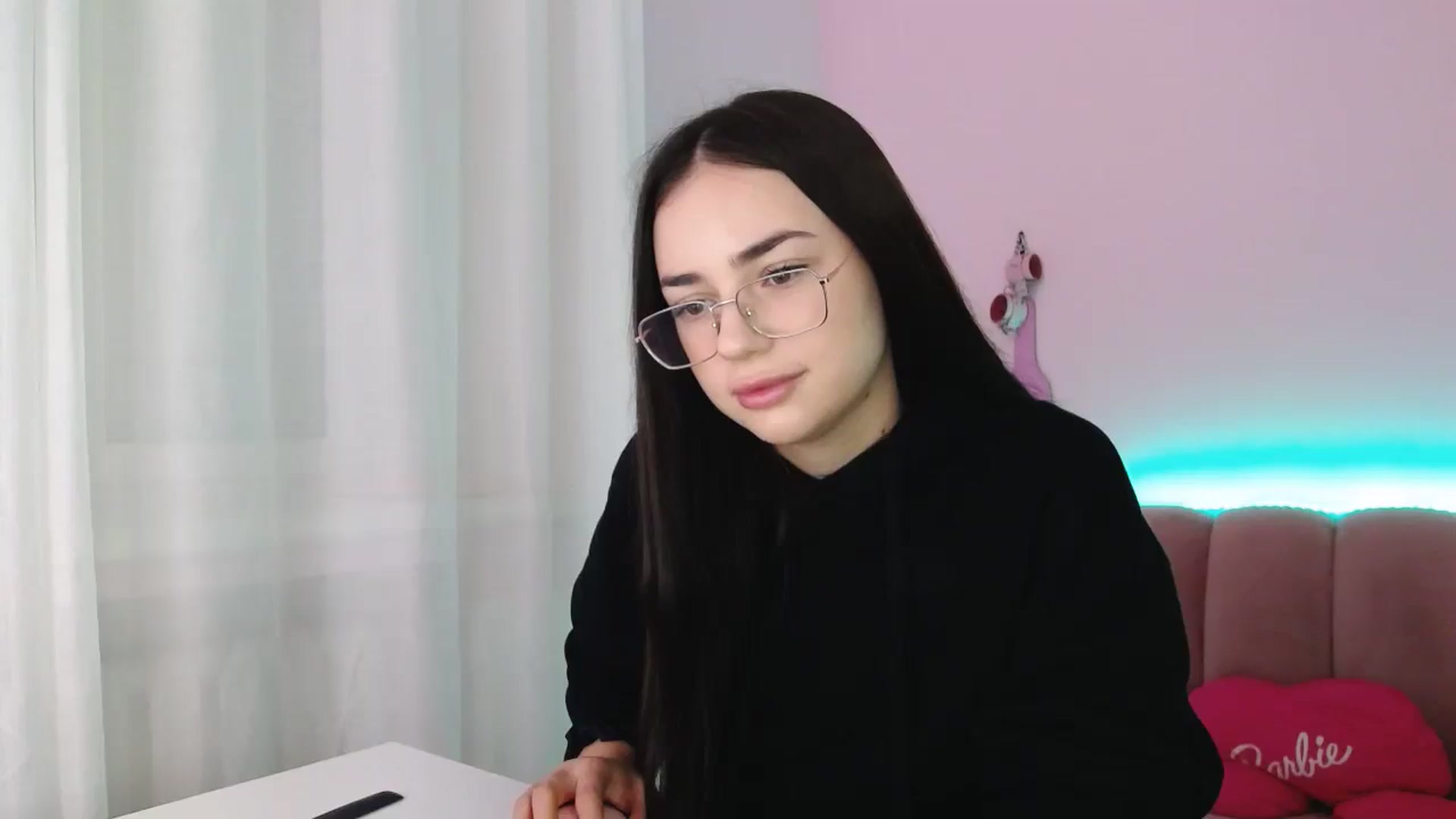Gallery image thumbnail from AmeliaBell's myfreecams stream on, 11/16/2025, 09:24 image 2 of 20