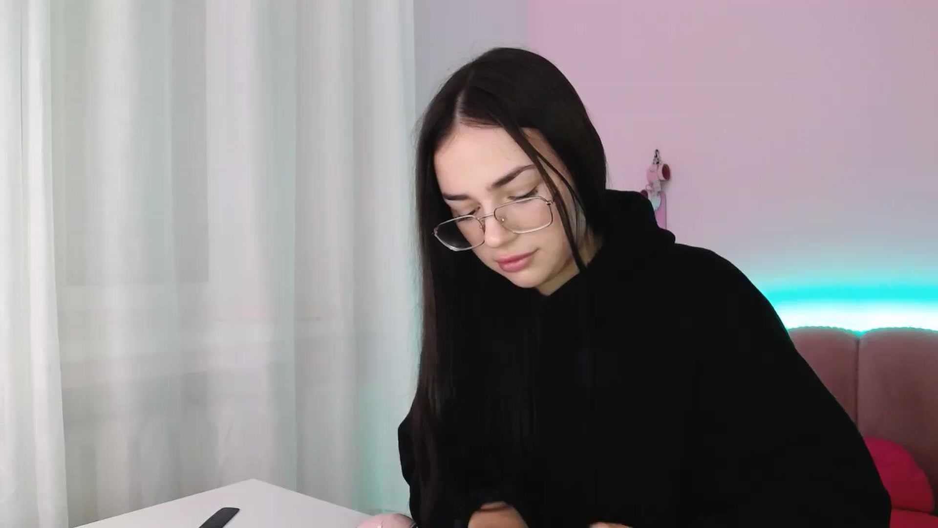 Gallery image thumbnail from AmeliaBell's myfreecams stream on, 11/16/2025, 09:24 image 16 of 20