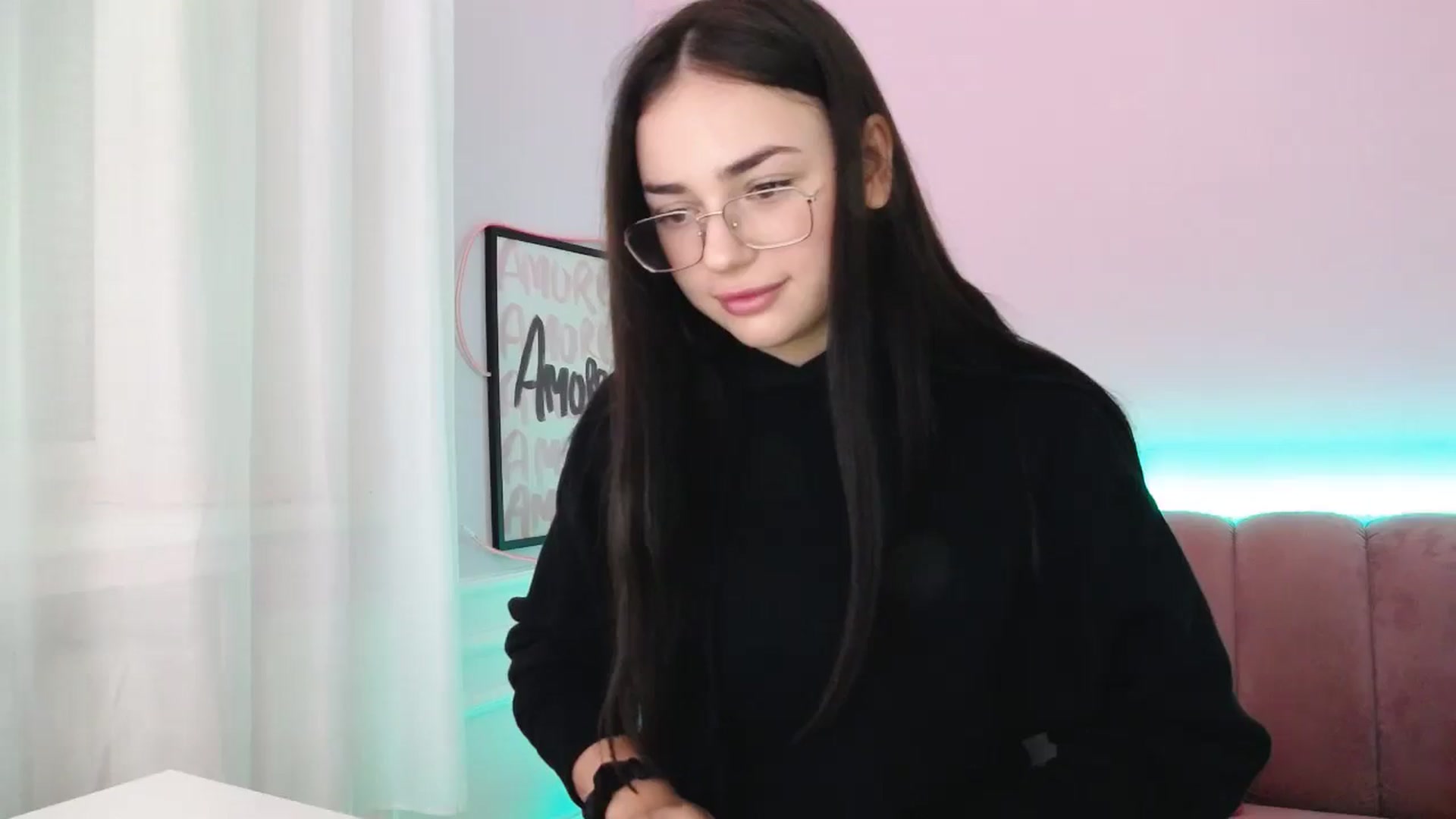 Gallery image thumbnail from AmeliaBell's myfreecams stream on, 11/16/2025, 09:45 image 3 of 20