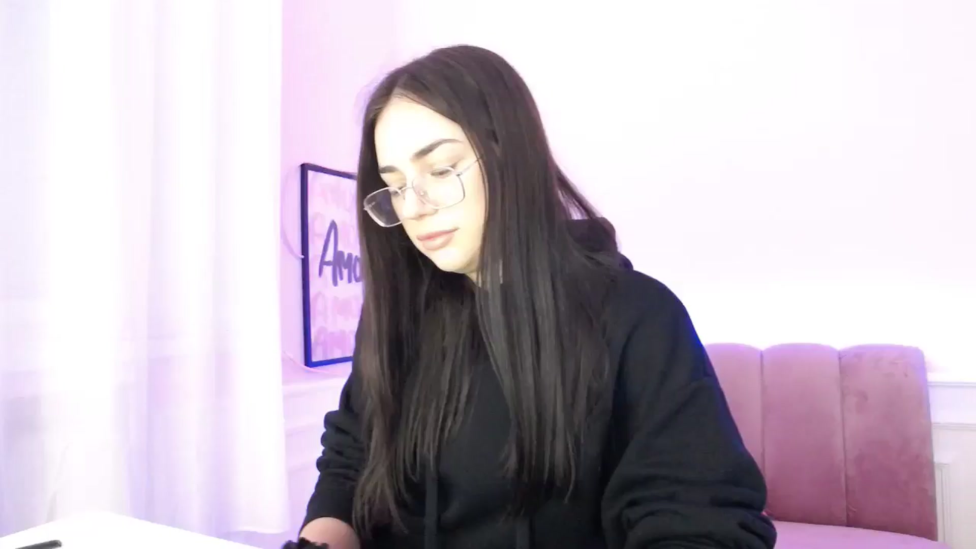 Gallery image thumbnail from AmeliaBell's myfreecams stream on, 11/16/2025, 10:58 image 17 of 20