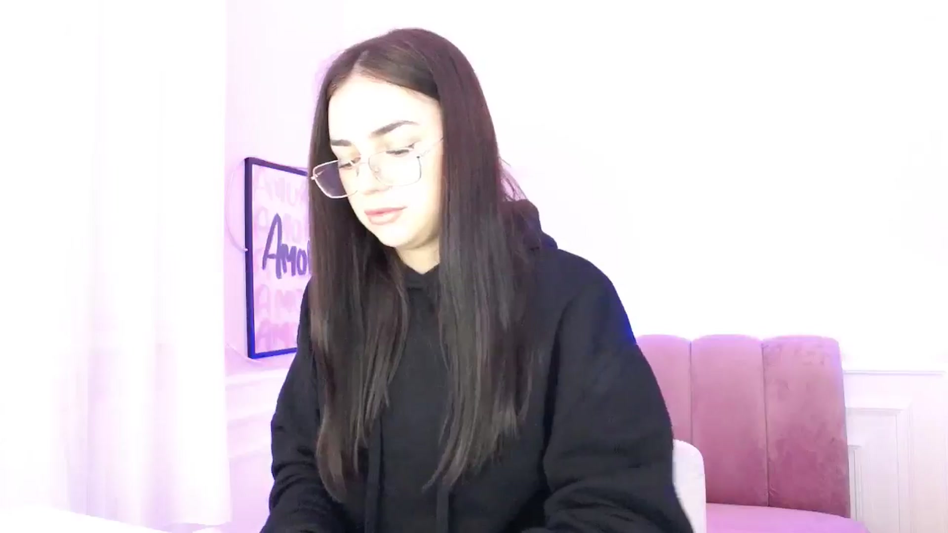 Gallery image thumbnail from AmeliaBell's myfreecams stream on, 11/16/2025, 10:58 image 3 of 20