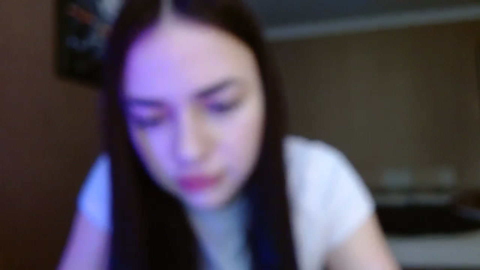 Gallery image thumbnail from AmeliaBell's myfreecams stream on, 11/17/2025, 07:53 image 17 of 20