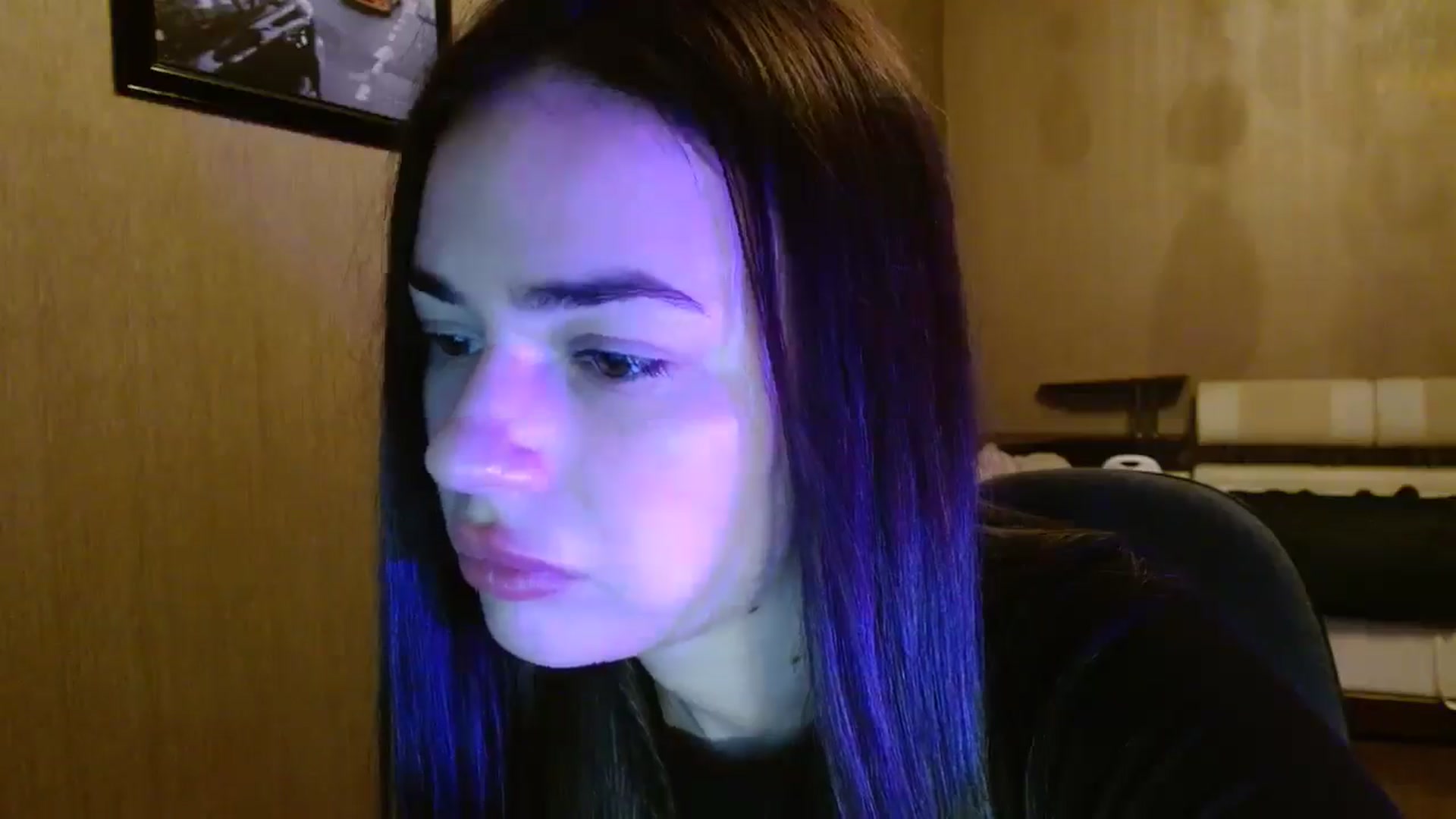 Gallery image thumbnail from AmeliaBell's myfreecams stream on, 11/17/2025, 15:38 image 17 of 20