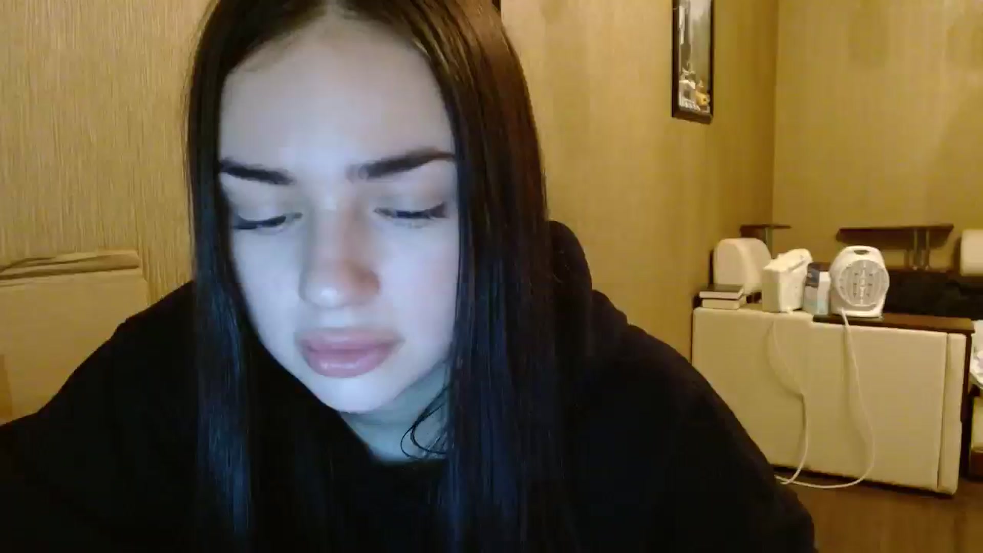 Gallery image thumbnail from AmeliaBell's myfreecams stream on, 11/21/2025, 18:38 image 13 of 20