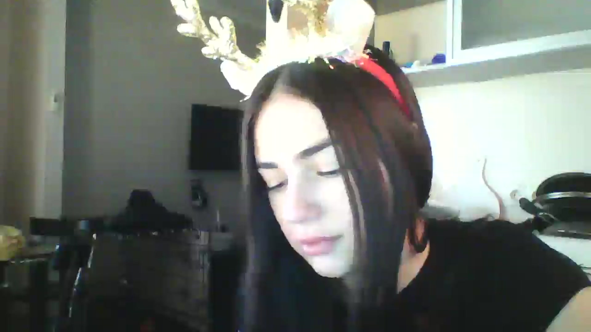 Gallery image thumbnail from AmeliaBell's myfreecams stream on, 12/03/2025, 10:13 image 14 of 20