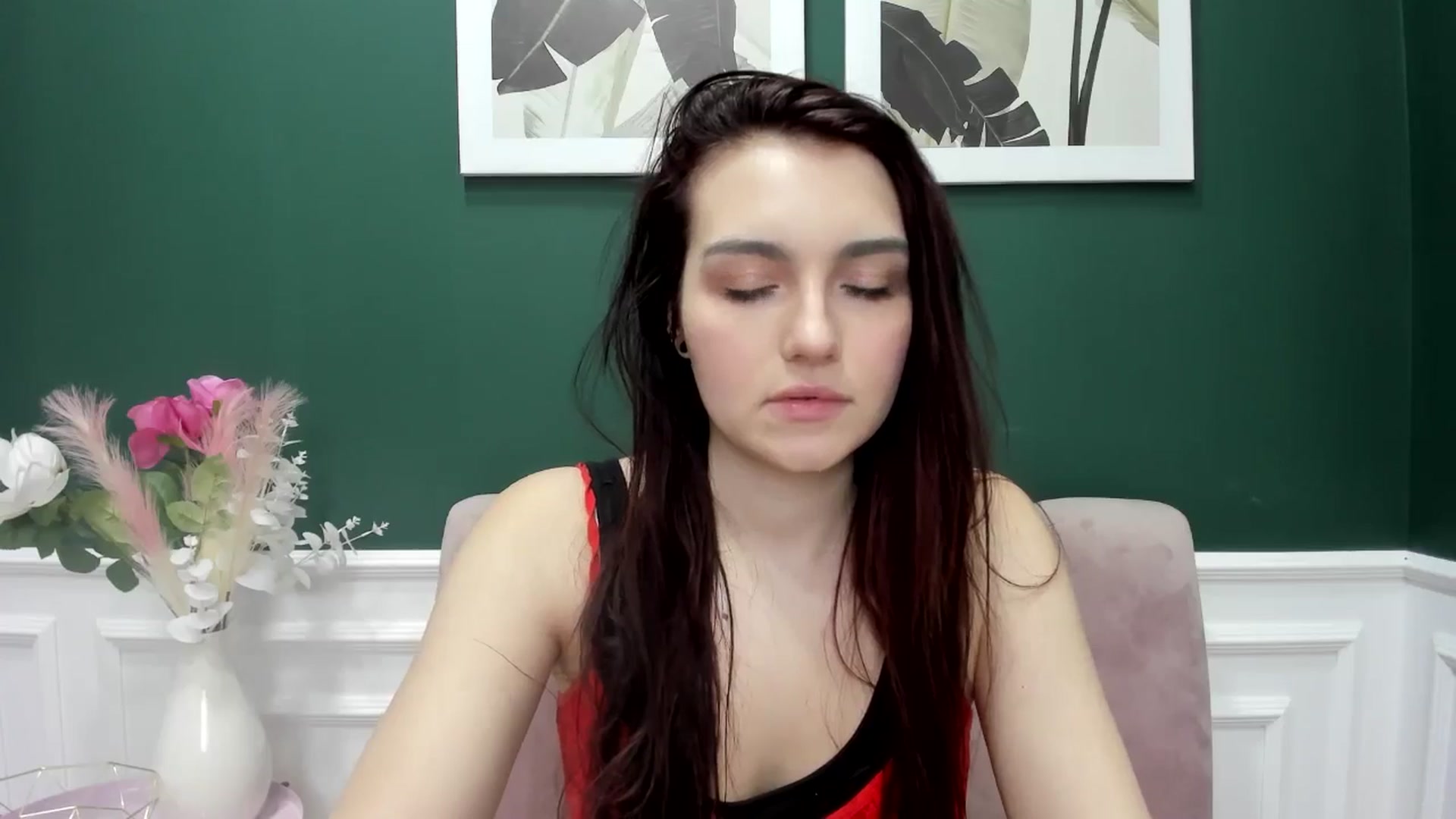 Gallery image thumbnail from AmeliaKriss's myfreecams stream on, 04/10/2025, 11:08 image 18 of 20