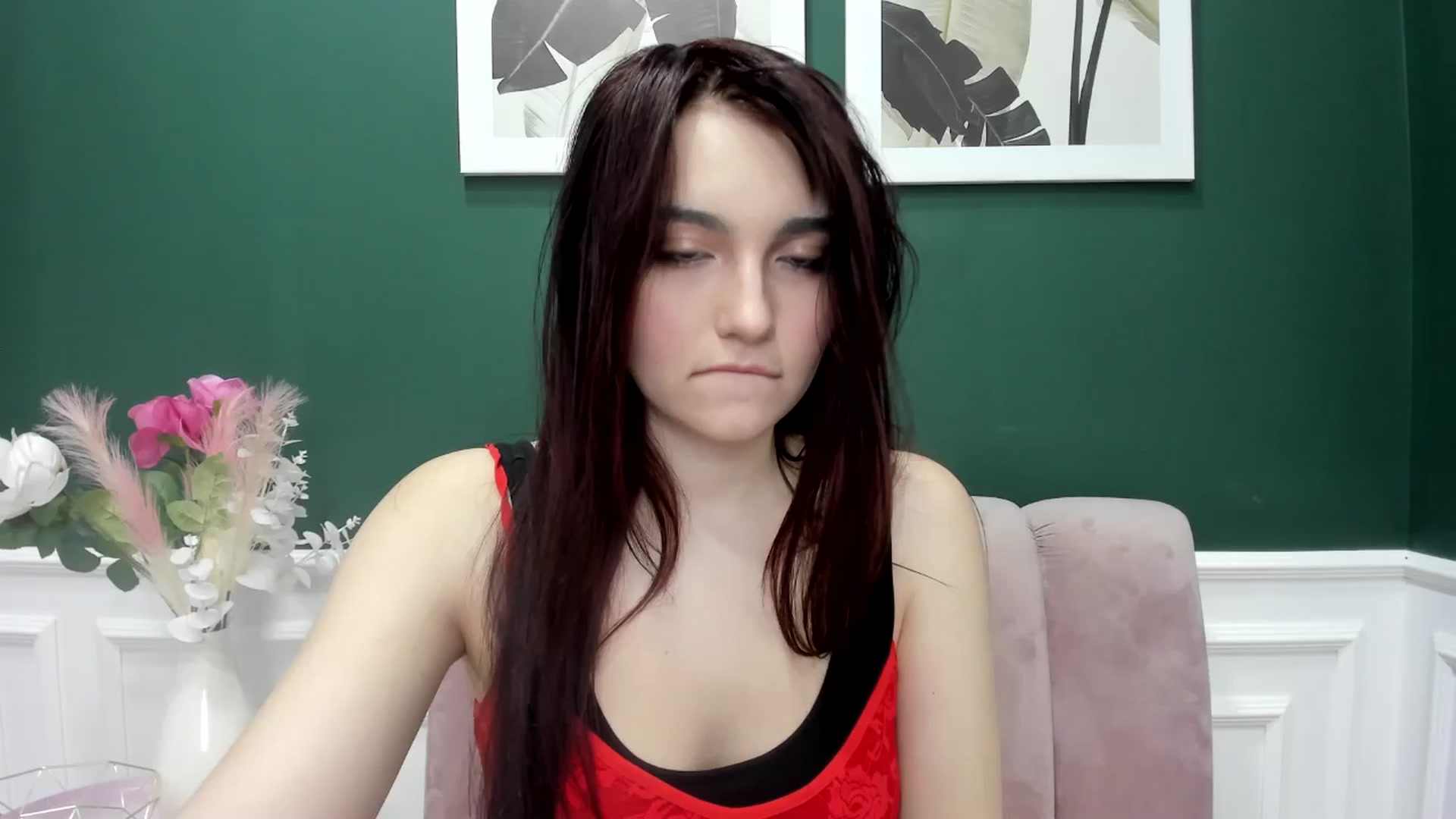 Gallery image thumbnail from AmeliaKriss's myfreecams stream on, 04/10/2025, 11:08 image 1 of 20