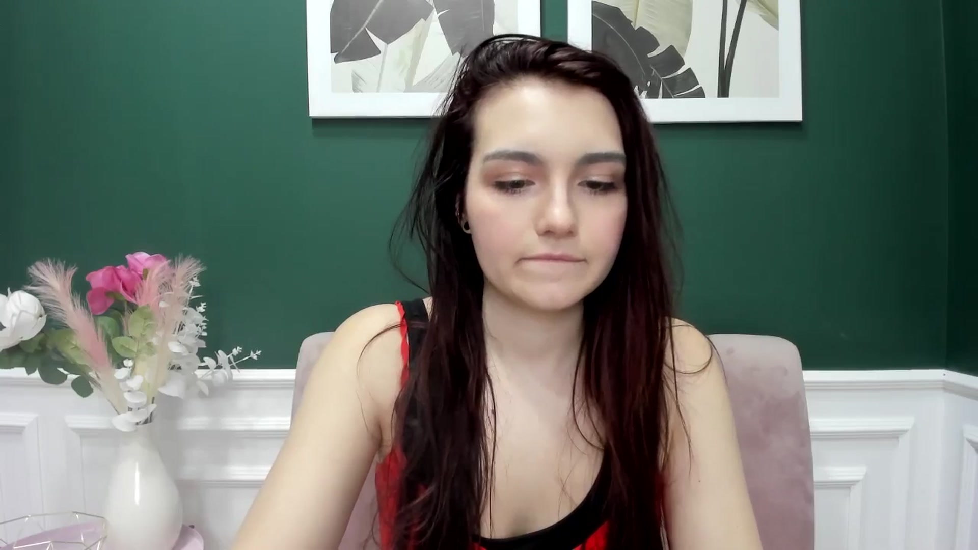 Gallery image thumbnail from AmeliaKriss's myfreecams stream on, 04/10/2025, 11:08 image 16 of 20