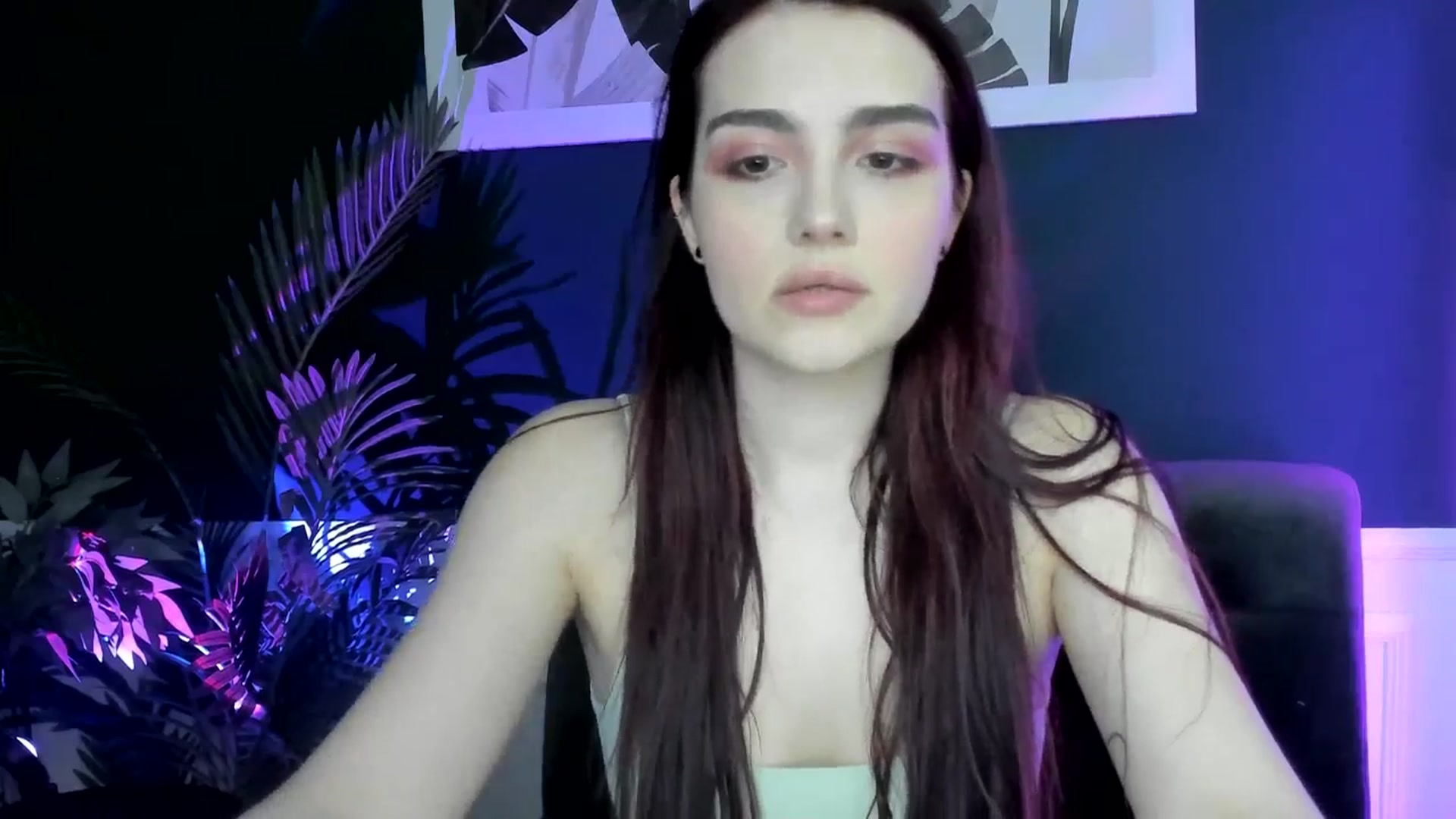 Gallery image thumbnail from AmeliaKriss's myfreecams stream on, 04/13/2025, 10:24 image 3 of 20