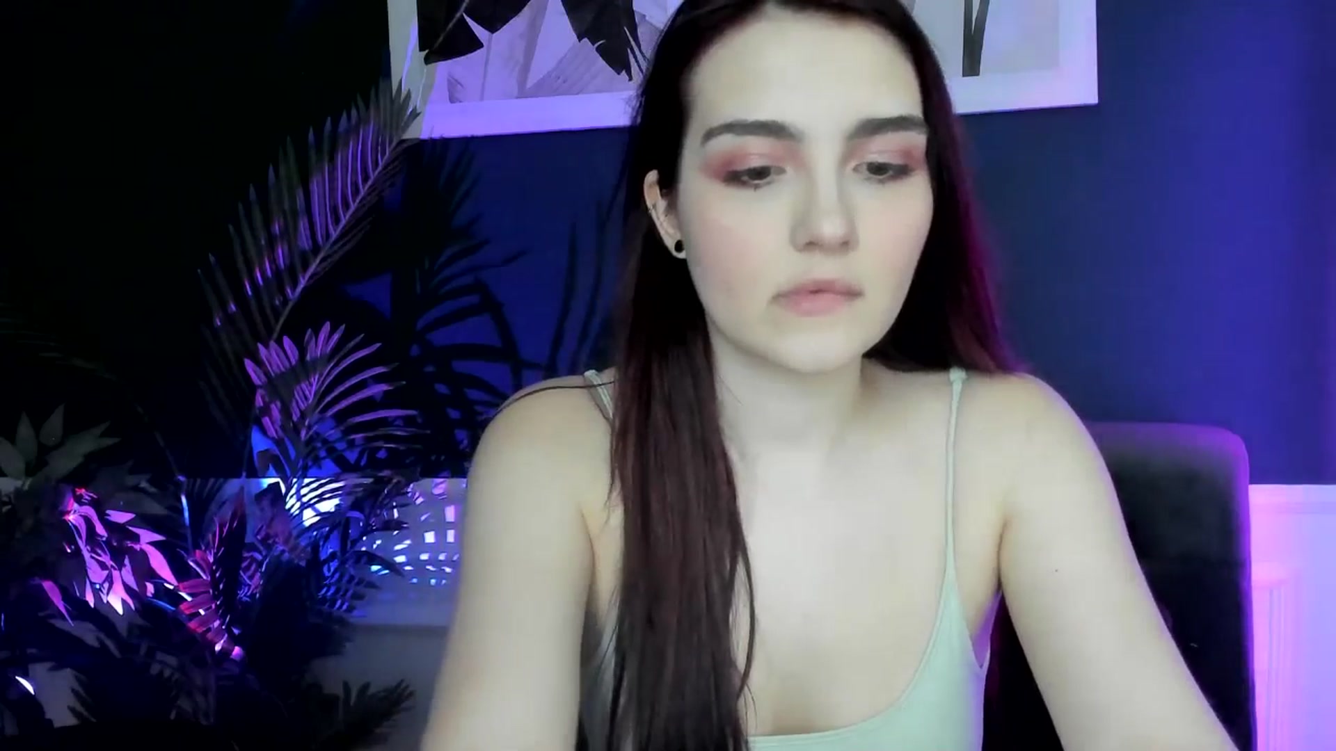 Gallery image thumbnail from AmeliaKriss's myfreecams stream on, 04/13/2025, 10:24 image 5 of 20