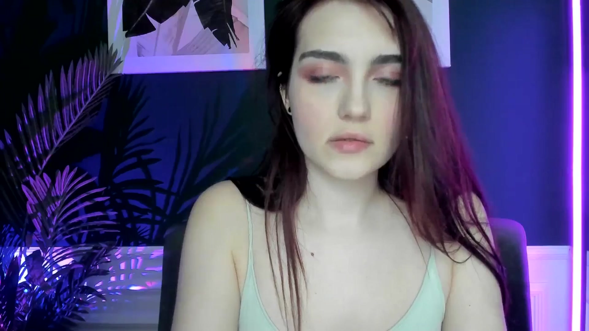 Gallery image thumbnail from AmeliaKriss's myfreecams stream on, 04/13/2025, 11:23 image 3 of 20