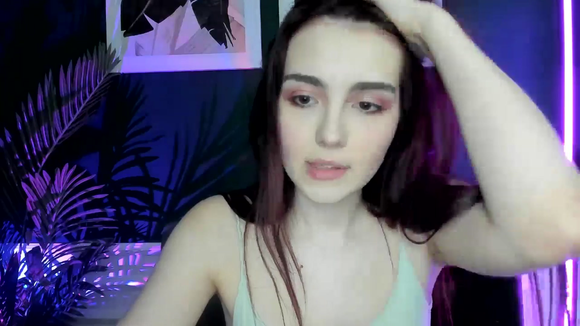 Gallery image thumbnail from AmeliaKriss's myfreecams stream on, 04/13/2025, 11:23 image 13 of 20