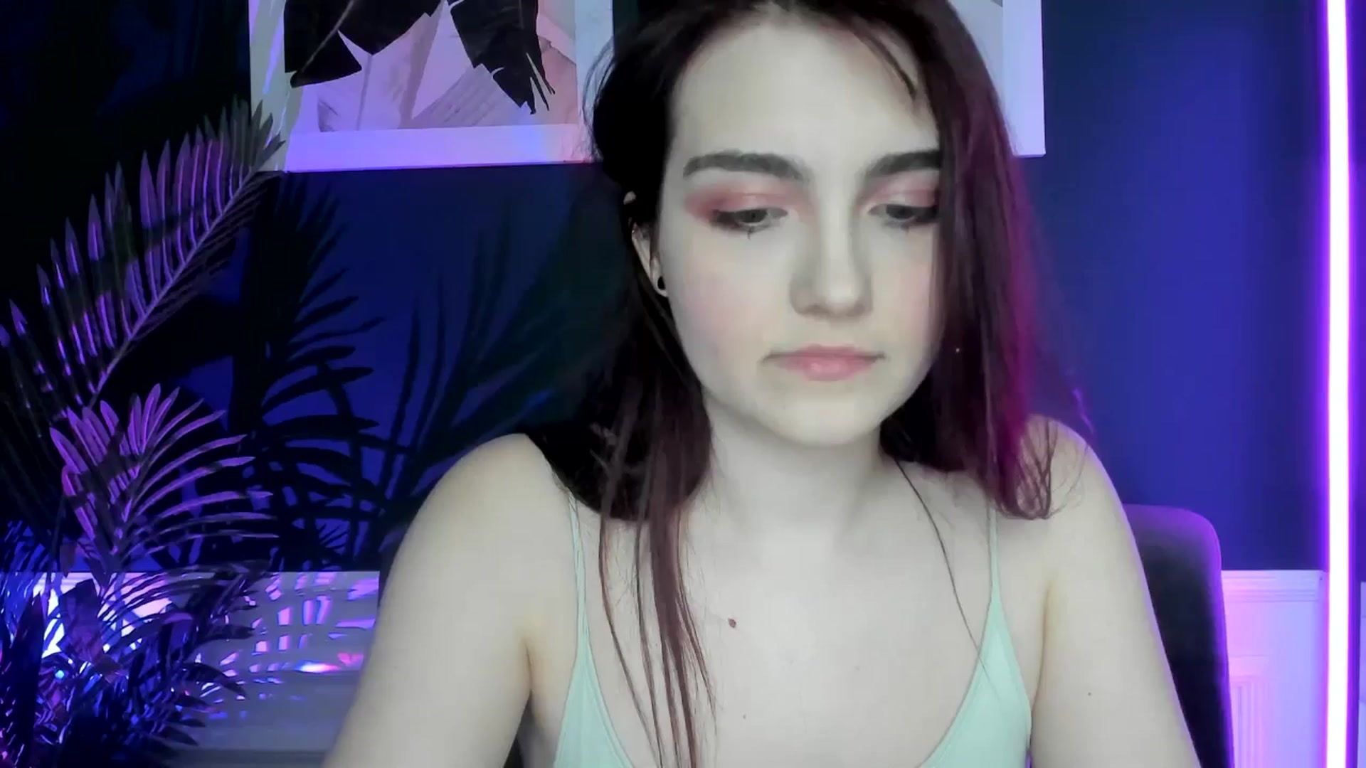 Gallery image thumbnail from AmeliaKriss's myfreecams stream on, 04/13/2025, 11:23 image 1 of 20