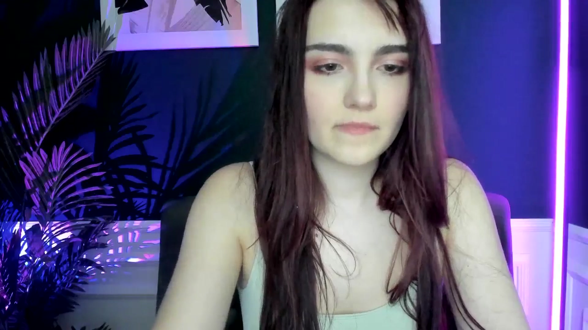 Gallery image thumbnail from AmeliaKriss's myfreecams stream on, 04/13/2025, 12:47 image 8 of 20
