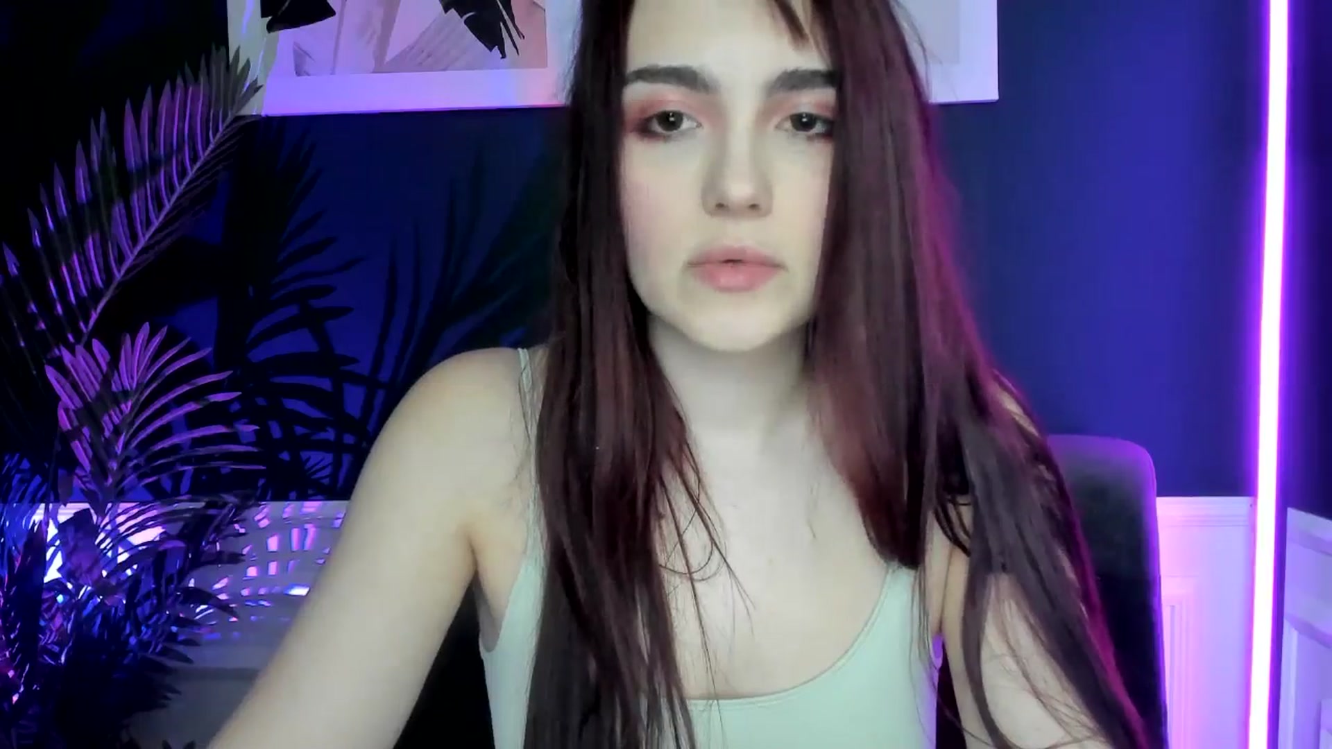 Gallery image thumbnail from AmeliaKriss's myfreecams stream on, 04/13/2025, 12:47 image 3 of 20
