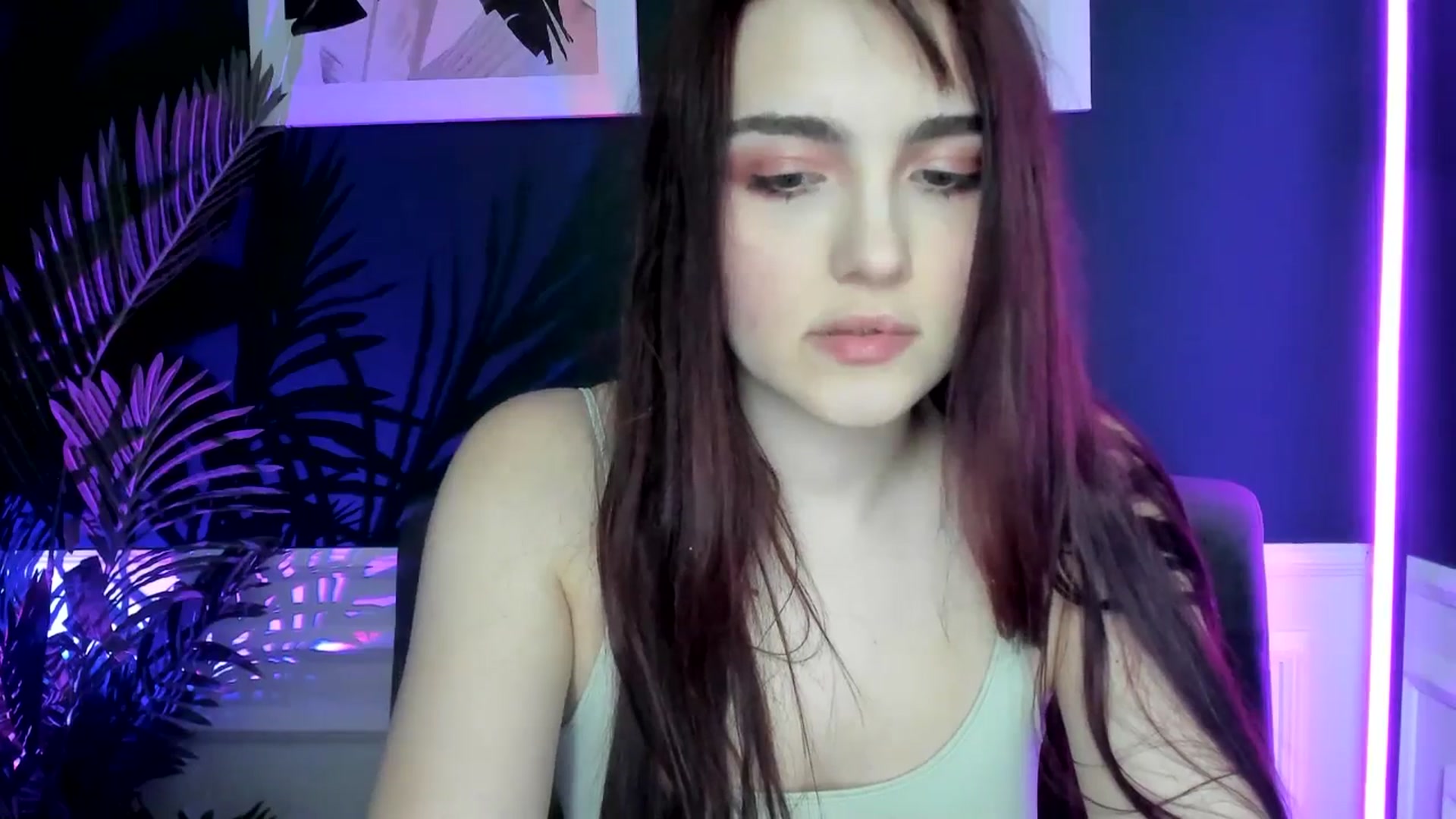 Gallery image thumbnail from AmeliaKriss's myfreecams stream on, 04/13/2025, 12:47 image 2 of 20