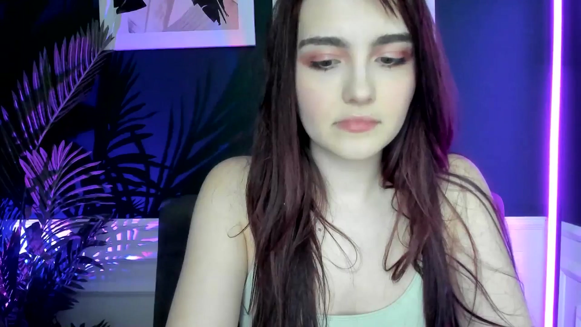 Gallery image thumbnail from AmeliaKriss's myfreecams stream on, 04/13/2025, 12:47 image 6 of 20