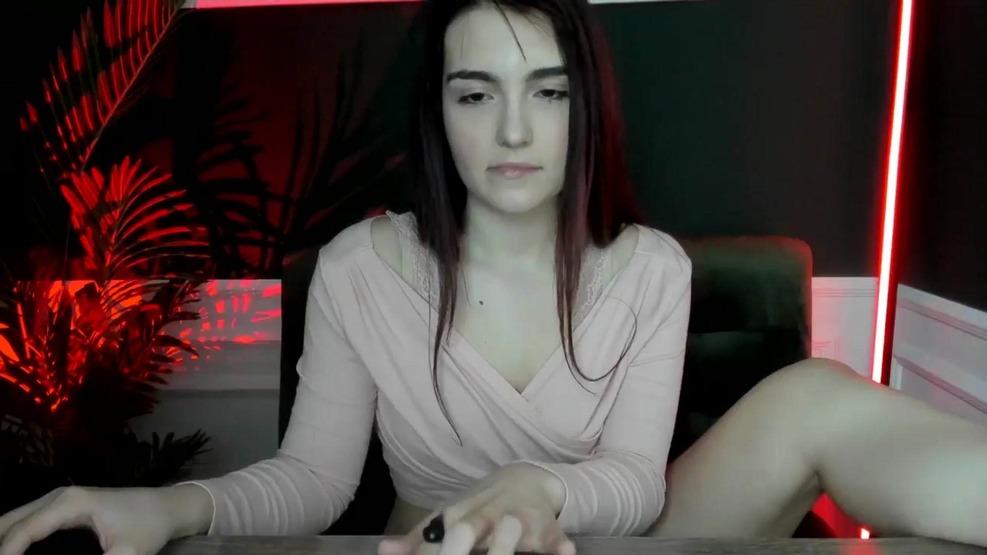 Gallery image thumbnail from AmeliaKriss's myfreecams stream on, 04/14/2025, 10:13 image 20 of 20