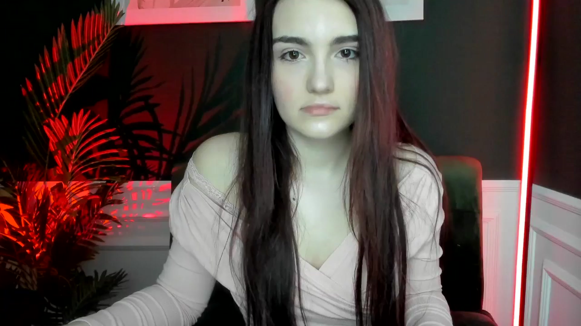 Gallery image thumbnail from AmeliaKriss's myfreecams stream on, 04/14/2025, 10:13 image 1 of 20