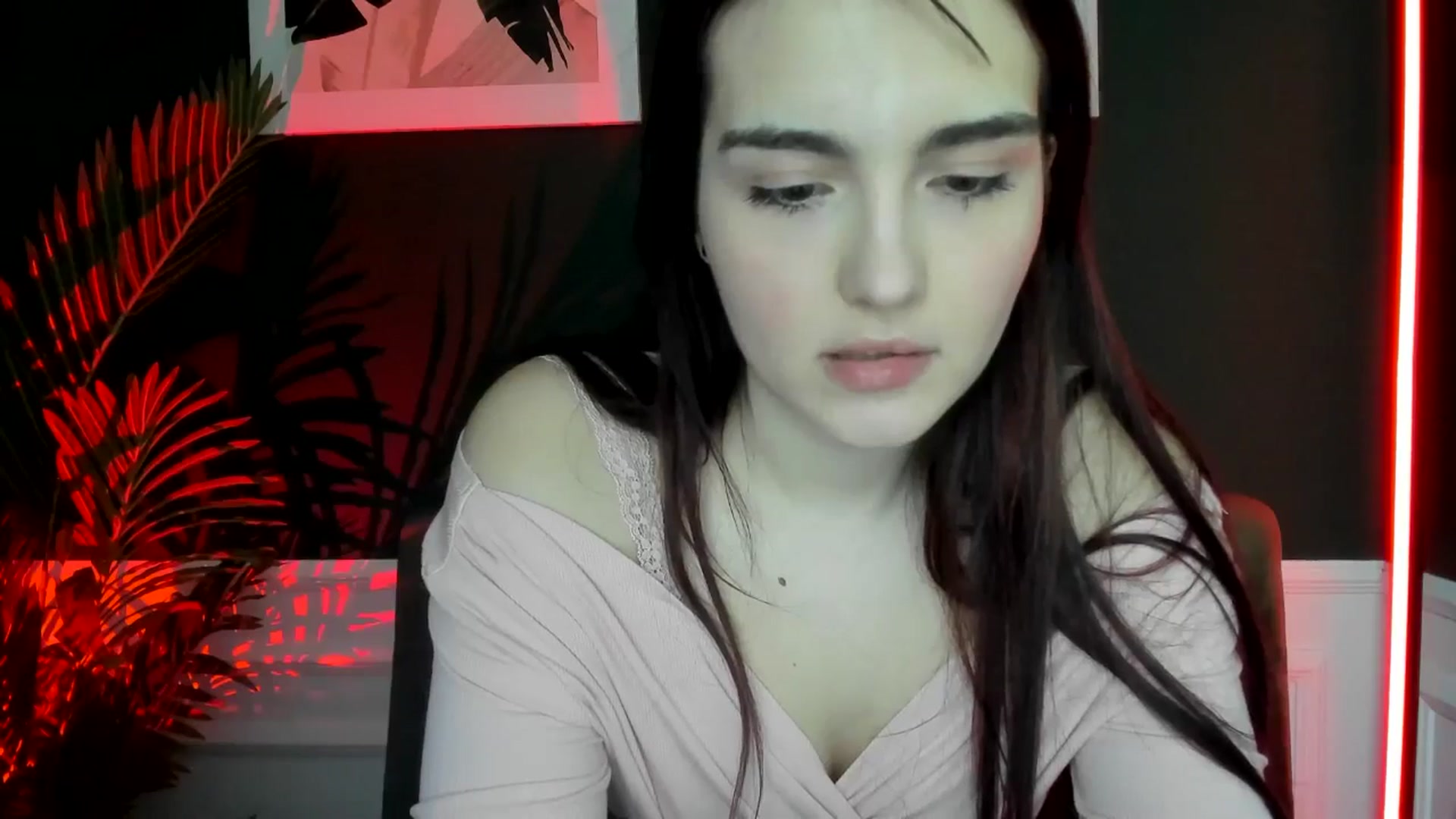 Gallery image thumbnail from AmeliaKriss's myfreecams stream on, 04/14/2025, 10:47 image 18 of 20